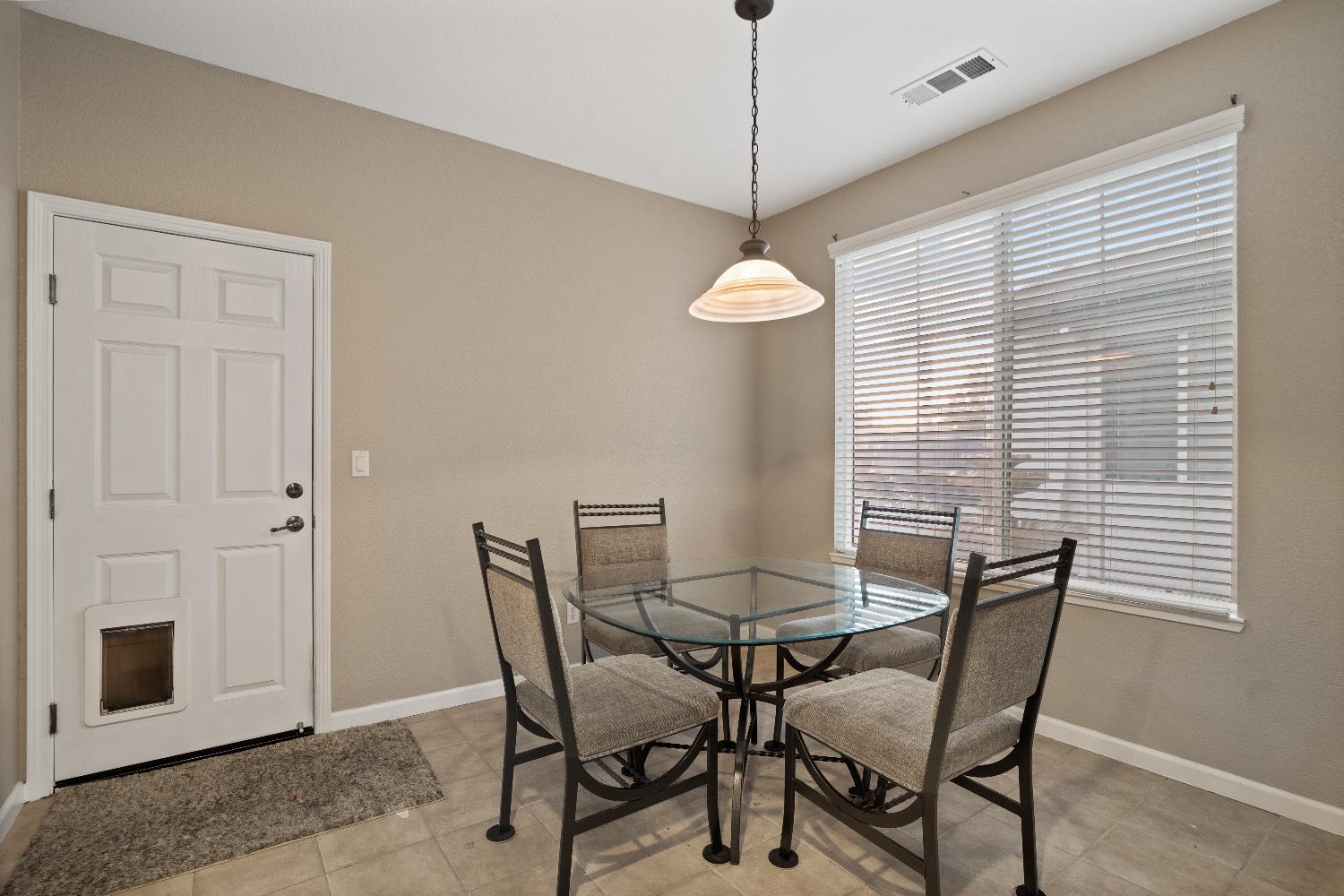 Riverbank, California, 95367, United States, 4 Bedrooms Bedrooms, ,3 BathroomsBathrooms,Residential,For Sale,1974513