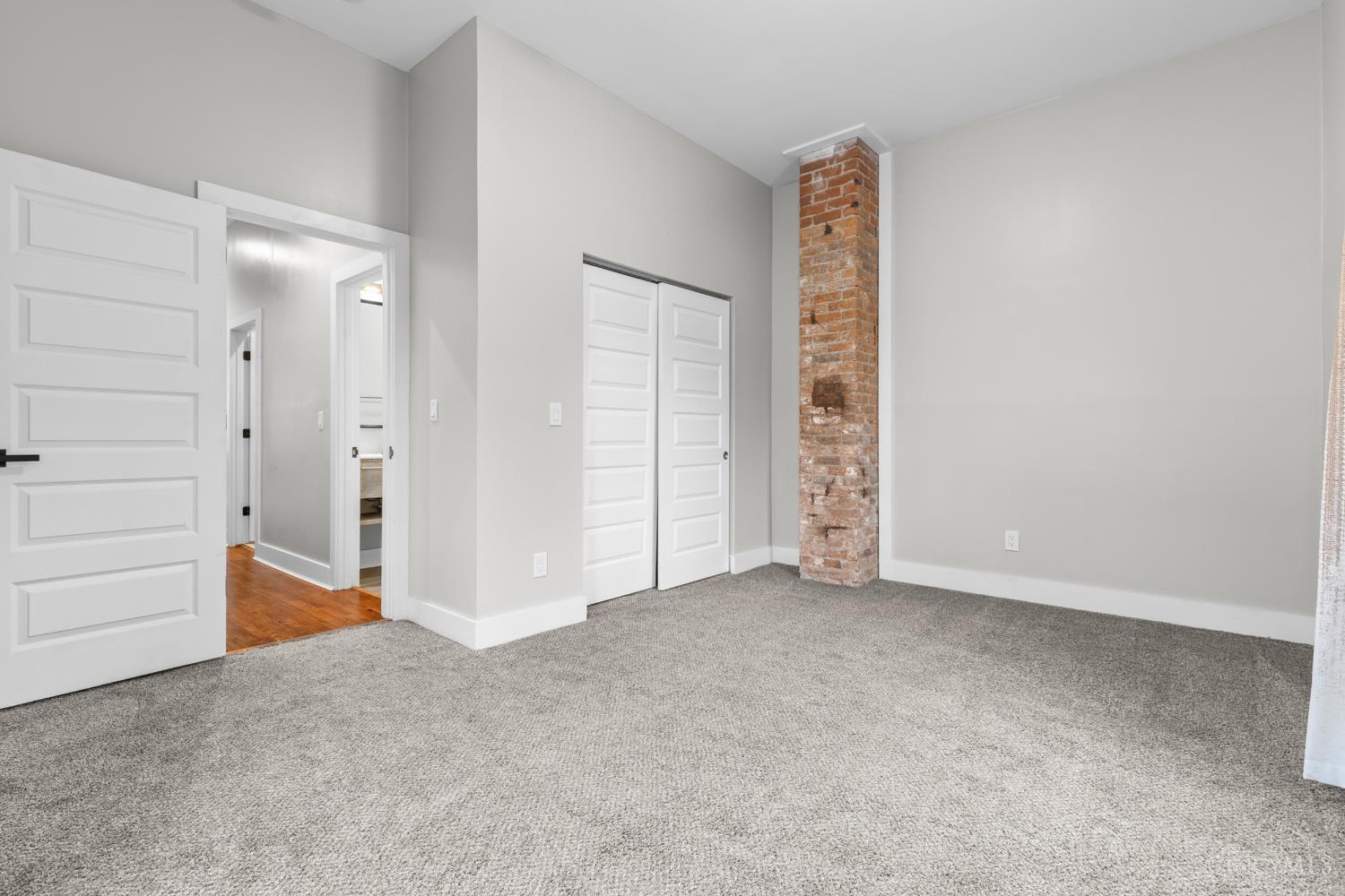 Cincinnati, Ohio, 45206, United States, 3 Bedrooms Bedrooms, ,3 BathroomsBathrooms,Residential,For Sale,1997229