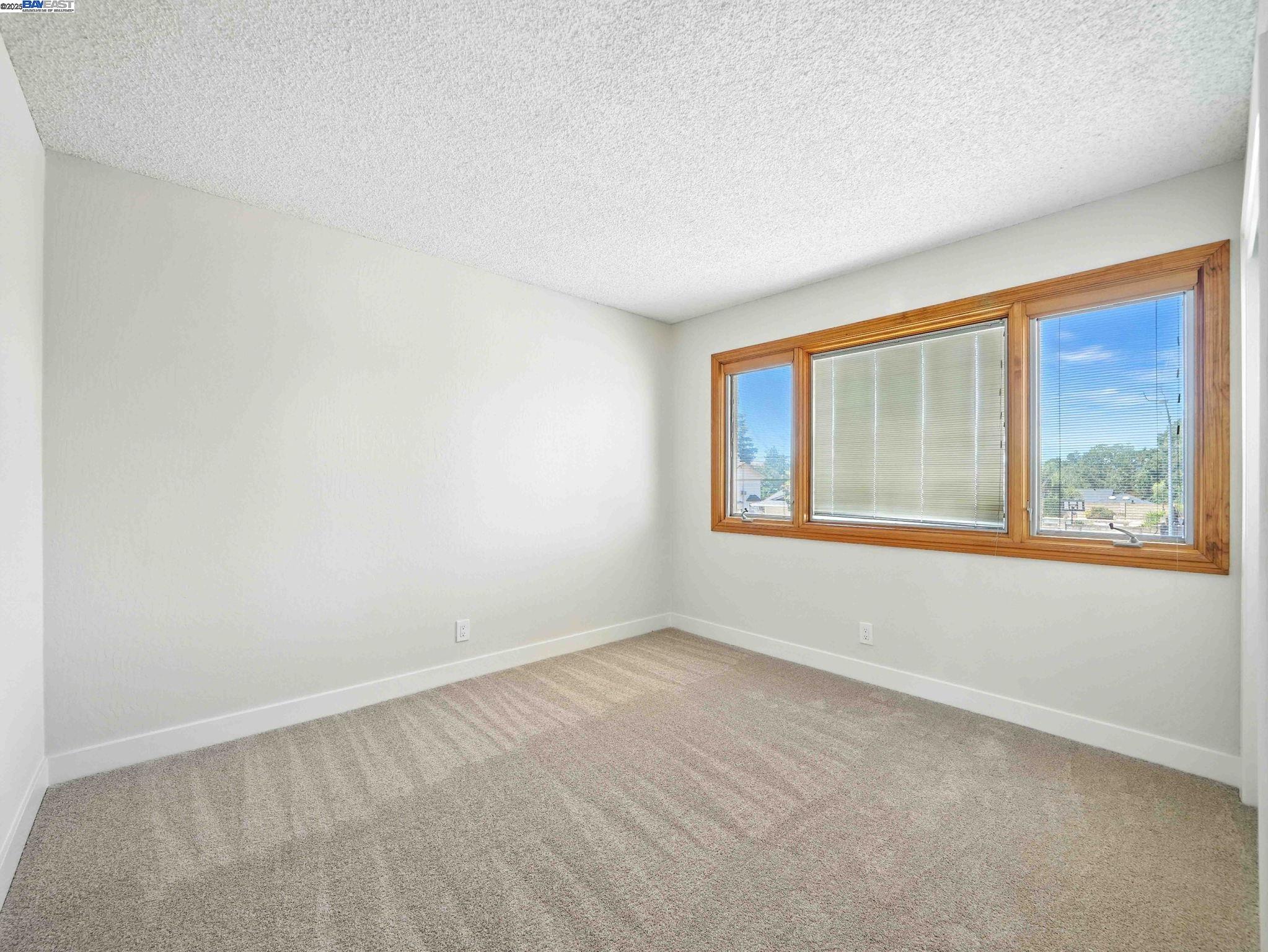 Livermore, California, 94550, United States, 4 Bedrooms Bedrooms, ,2 BathroomsBathrooms,Residential,For Sale,1901124