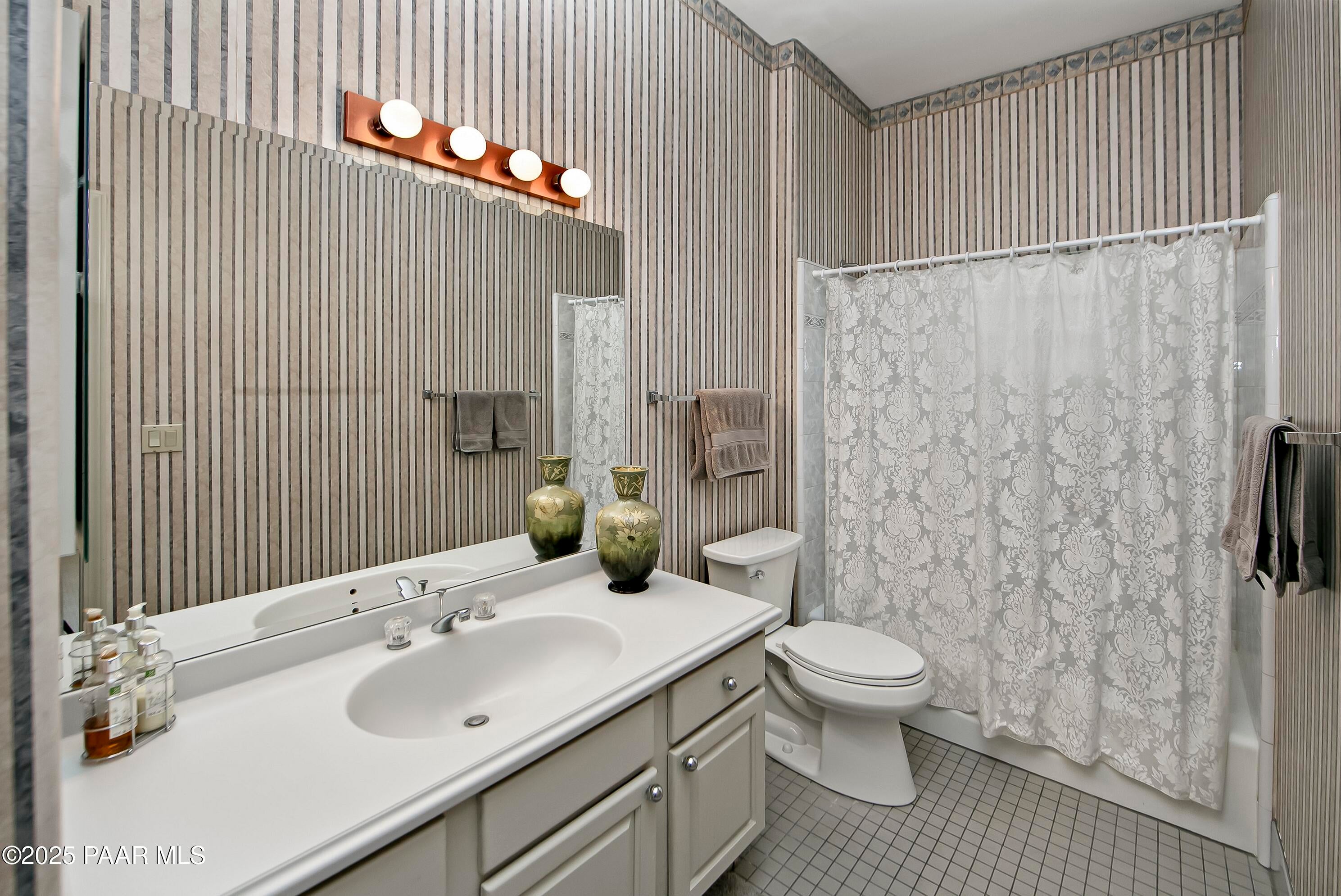 Prescott, Arizona, 86303, United States, 2 Bedrooms Bedrooms, ,2 BathroomsBathrooms,Residential,For Sale,1988042