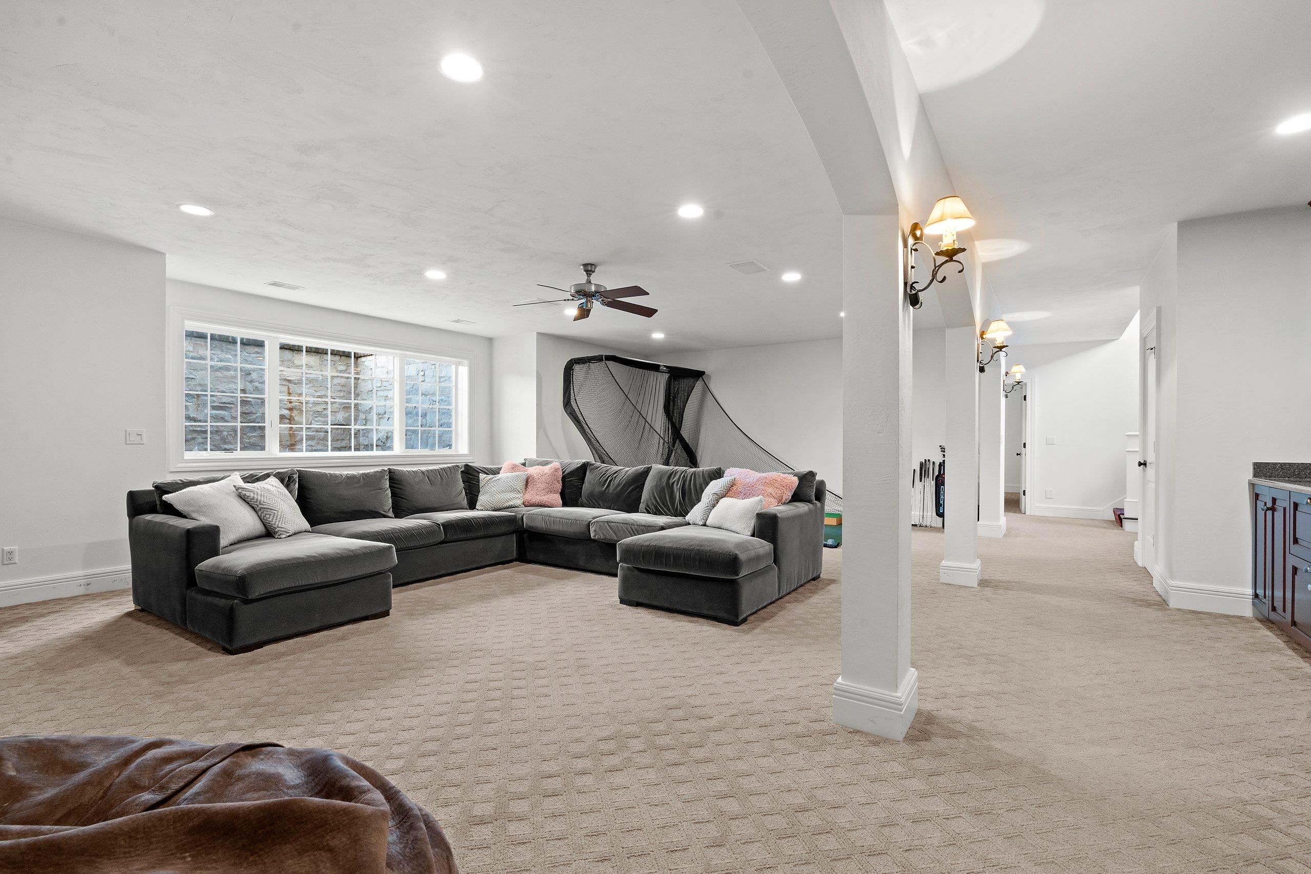 MENASHA, Wisconsin, 54952, United States, 6 Bedrooms Bedrooms, ,5 BathroomsBathrooms,Residential,For Sale,1994548