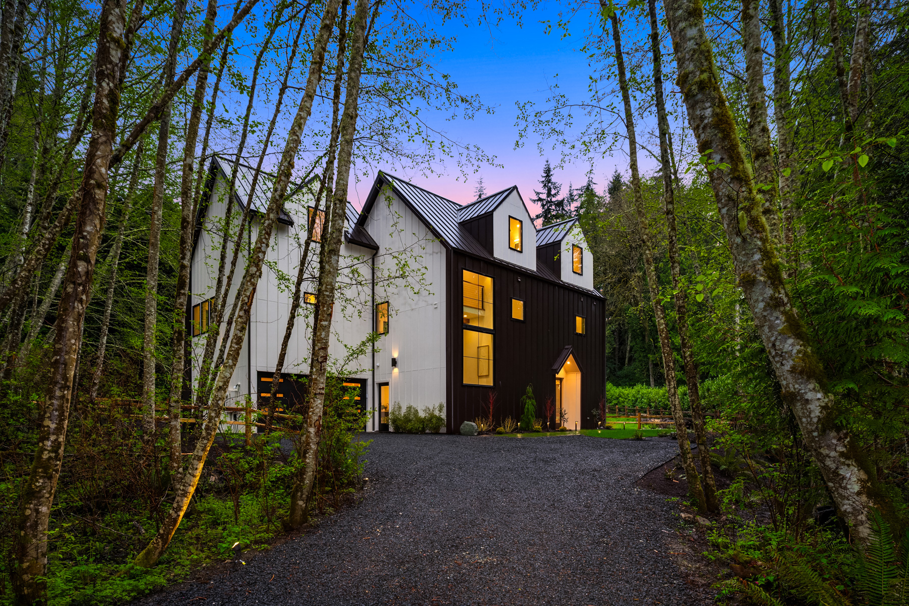 9243 NE Spargur Loop Rd, Bainbridge Island, WA 98110