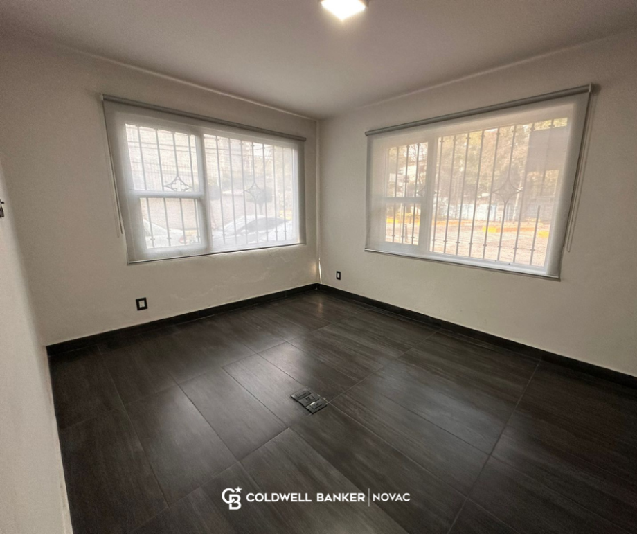 Miguel Hidalgo, Ciudad de México, 11300, Mexico, 9 Bedrooms Bedrooms, ,2 BathroomsBathrooms,Residential,For Sale,1690374