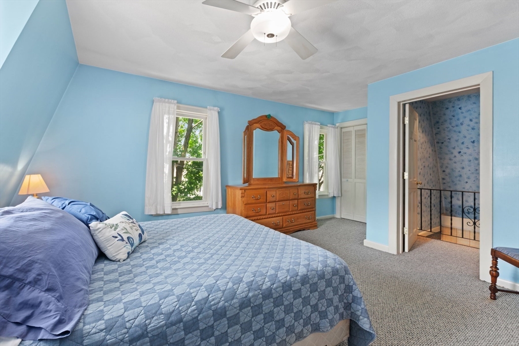 Medford, Massachusetts, 02155, United States, 3 Bedrooms Bedrooms, ,2 BathroomsBathrooms,Residential,For Sale,1923943