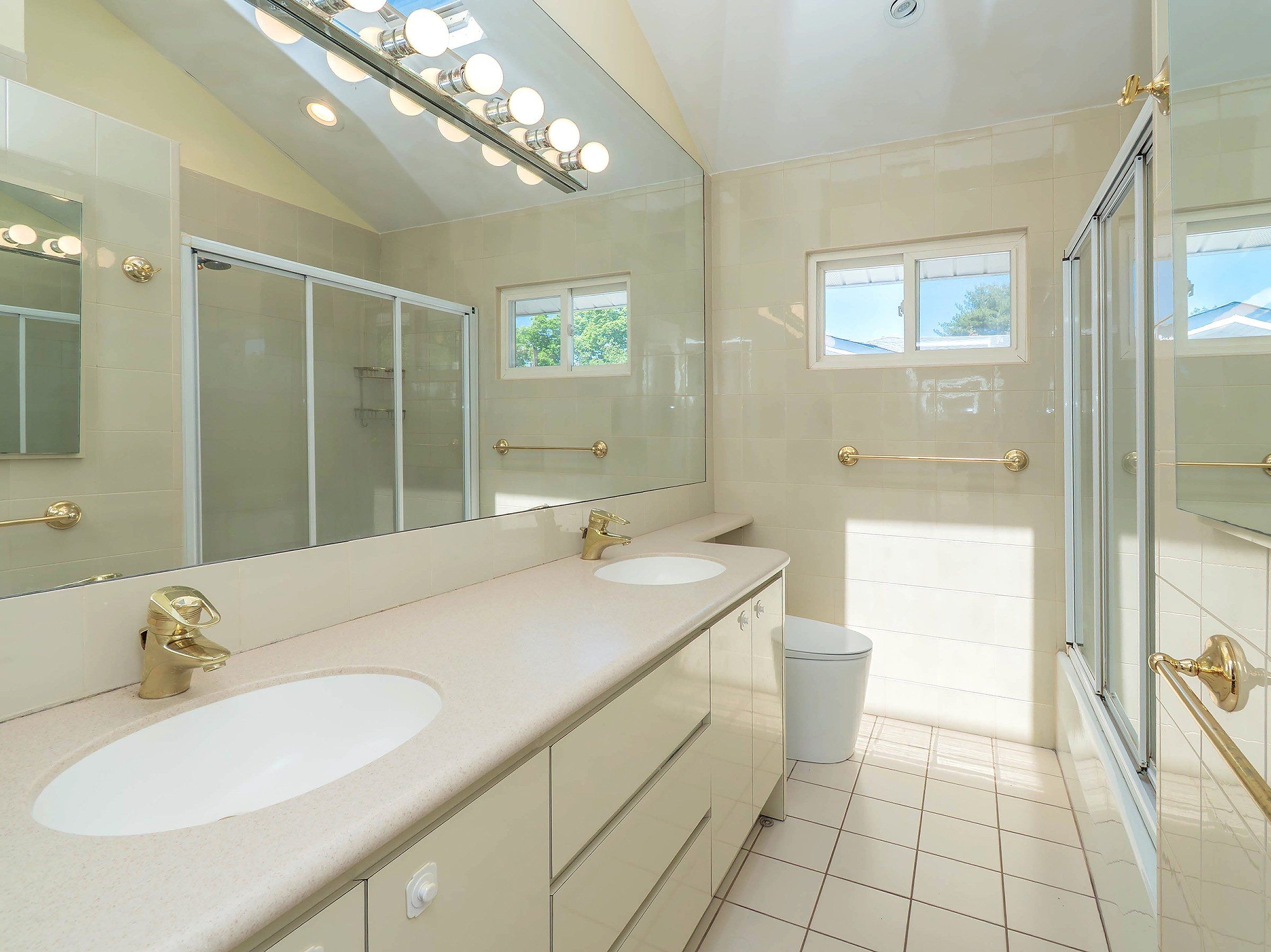  56 Soundview Drive, Port Washington, NY, 11050 - 物件實景