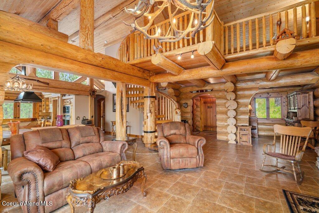 Coeur d'Alene, Idaho, 83814, United States, 4 Bedrooms Bedrooms, ,3 BathroomsBathrooms,Residential,For Sale,1981796