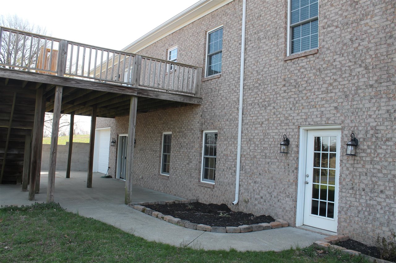 Bowling Green, Kentucky, 42101, United States, 3 Bedrooms Bedrooms, ,2 BathroomsBathrooms,Residential,For Sale,1838101