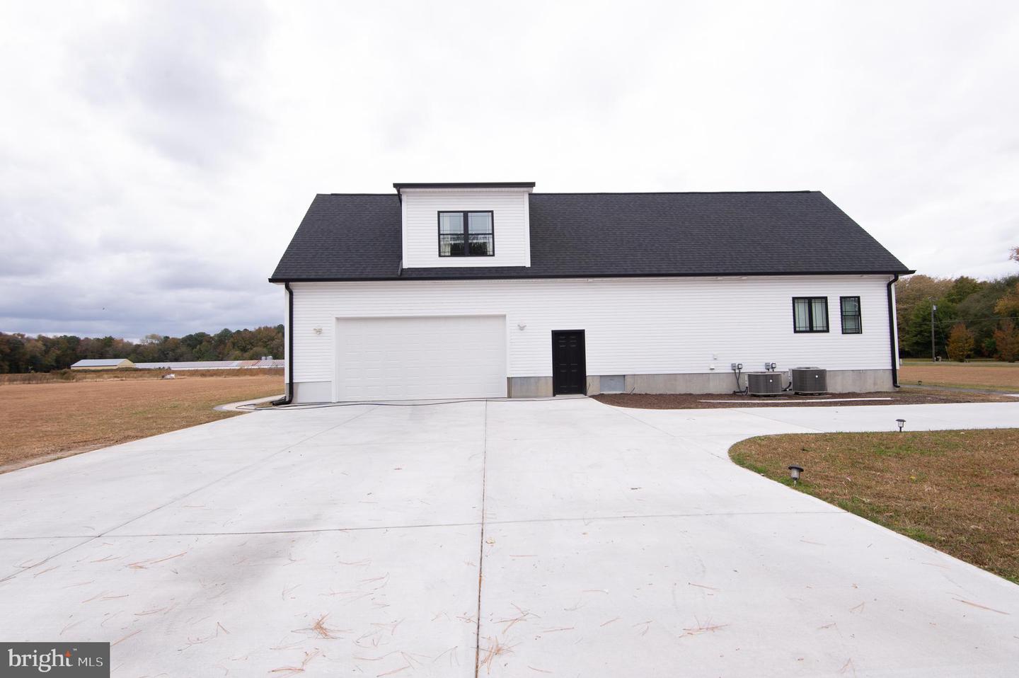 Delmar, Maryland, 21875, United States, 4 Bedrooms Bedrooms, ,4 BathroomsBathrooms,Residential,For Sale,1992058