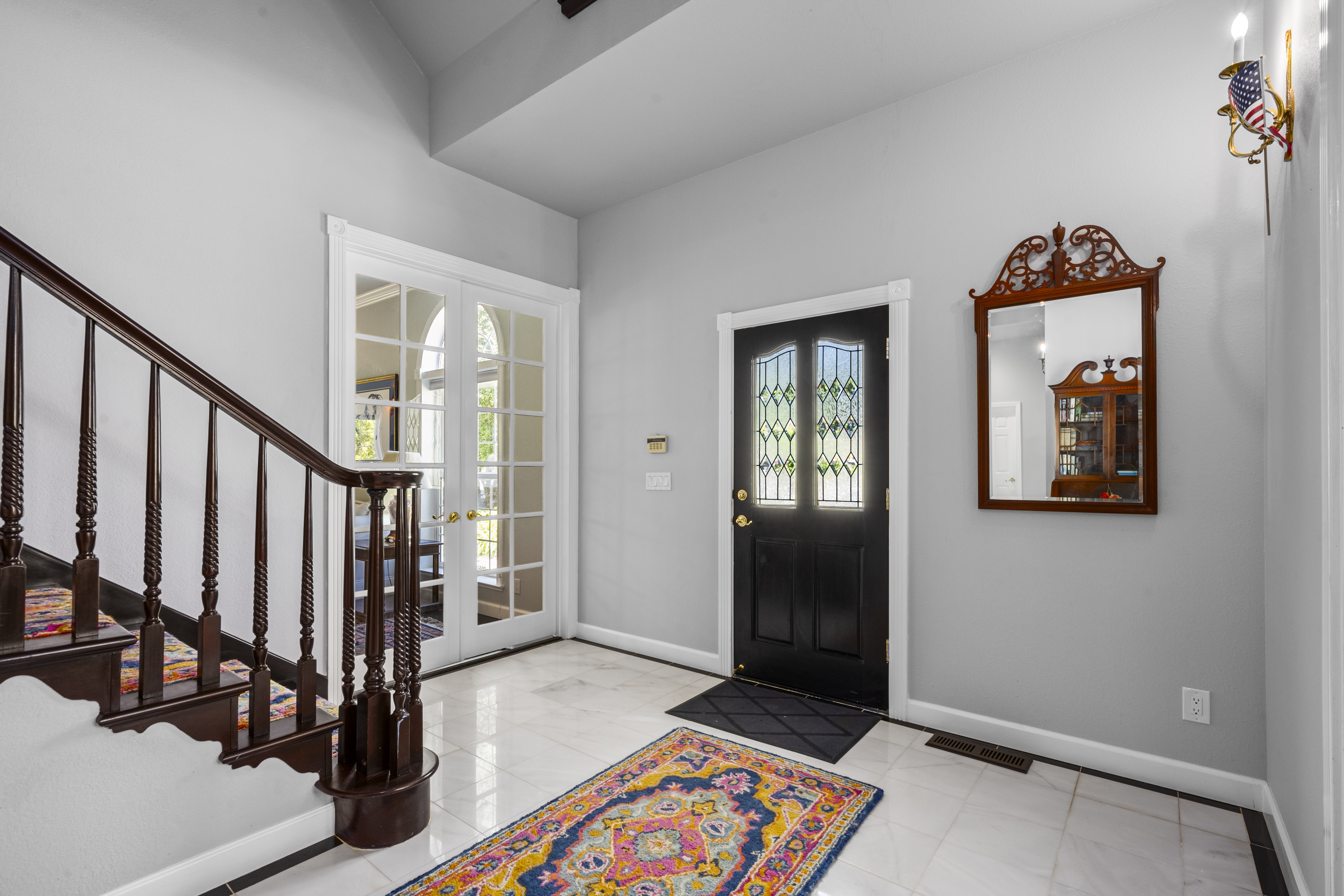 Grand Georgia Colonial Estate with Luxurious Designer Finishes - 物件實景