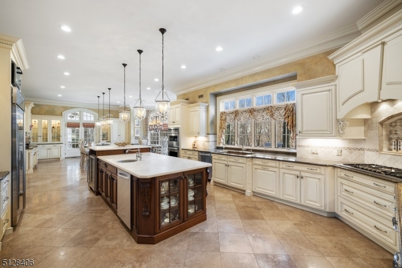 Bernardsville Boro, New Jersey, 07924, United States, 6 Bedrooms Bedrooms, ,10 BathroomsBathrooms,Residential,For Sale,1868903