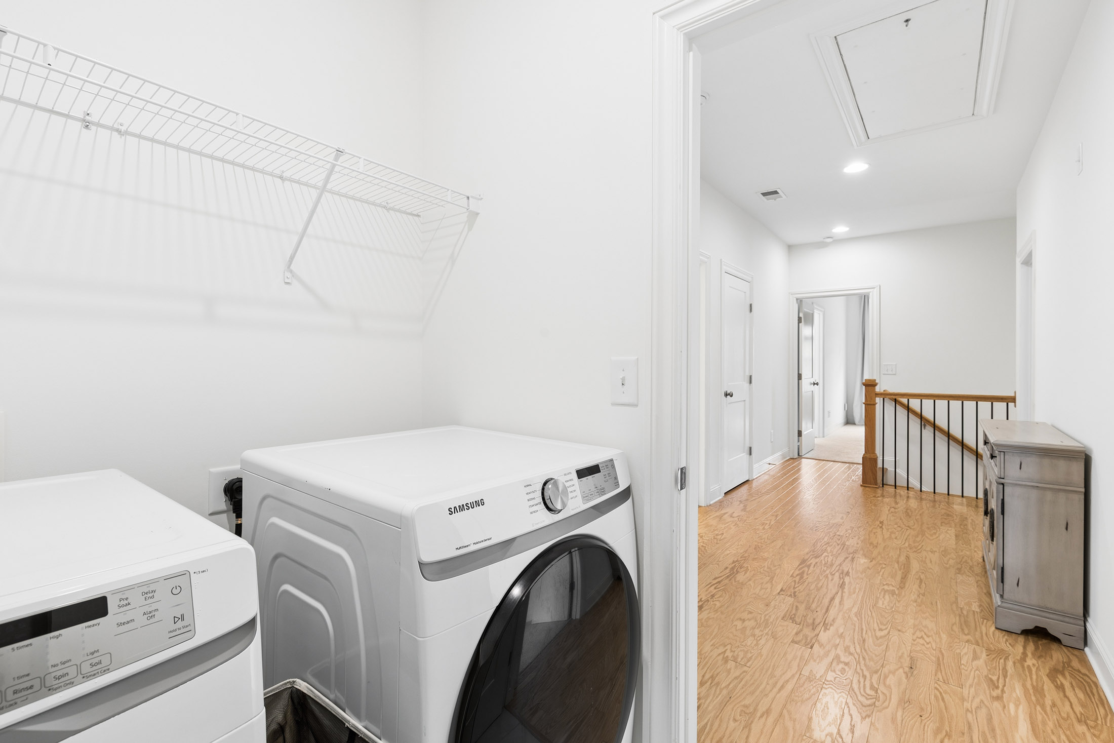  Freshly Updated and Move-in Ready Home in a Prime Westside Location - 物件實景