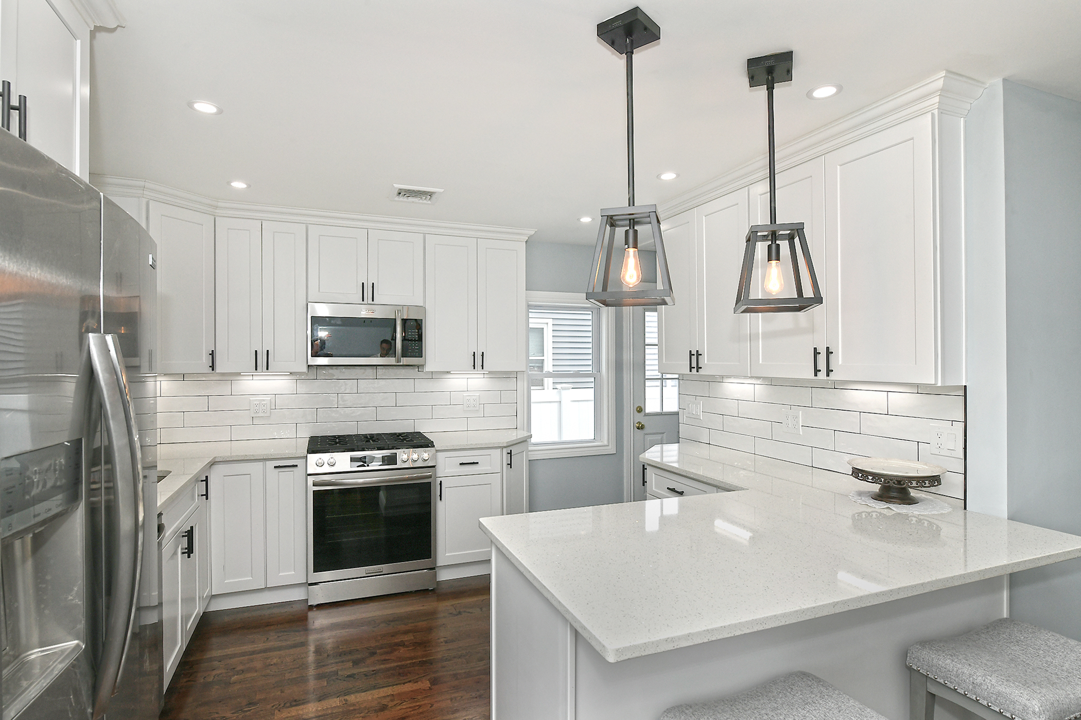Farmingdale, New York, 11735, United States, 3 Bedrooms Bedrooms, ,2 BathroomsBathrooms,Residential,For Sale,1928376