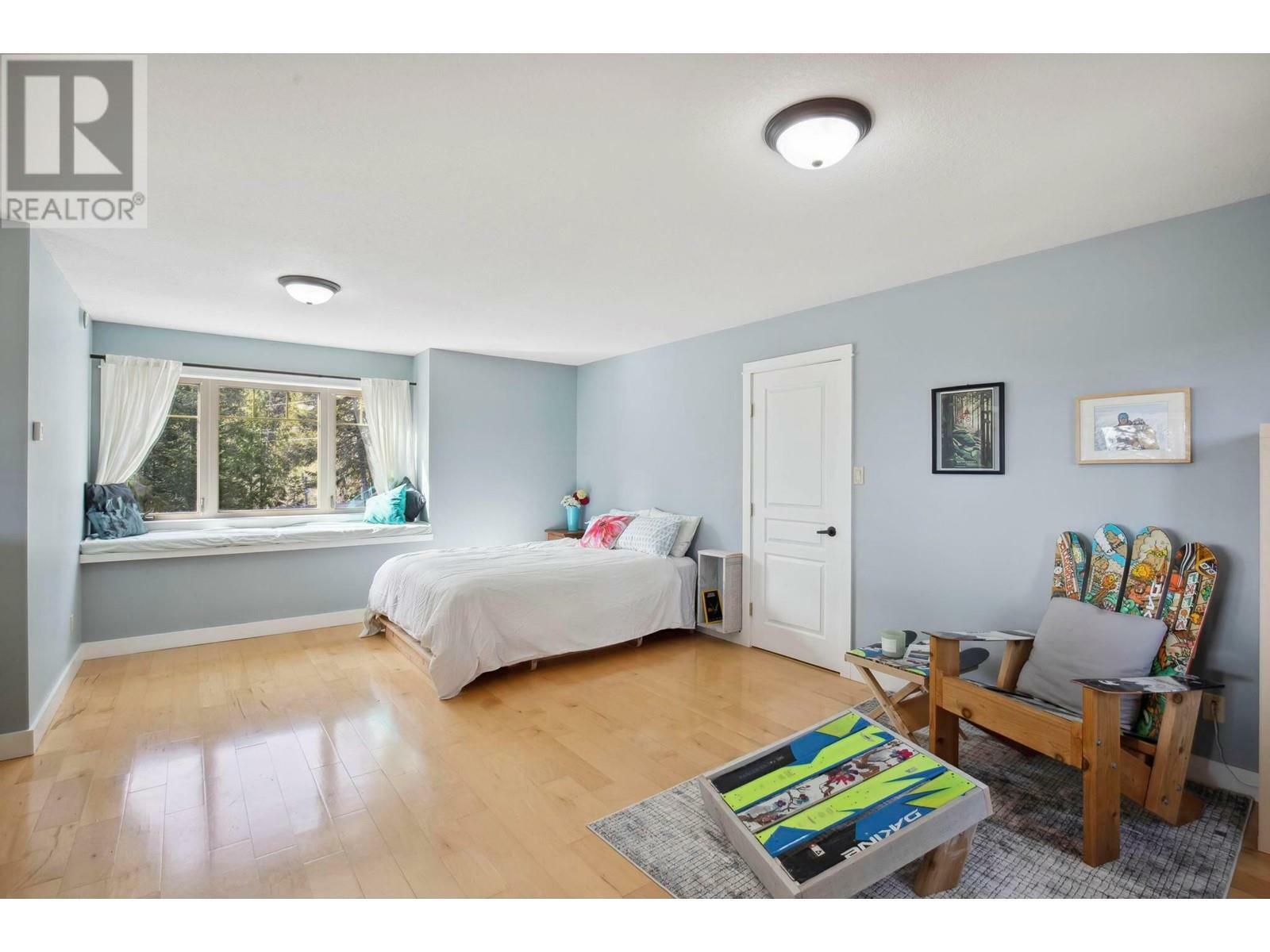 VERNON, British Columbia, V1B 3M9, CA, 4 Bedrooms Bedrooms, ,3 BathroomsBathrooms,Residential,For Sale,1836921