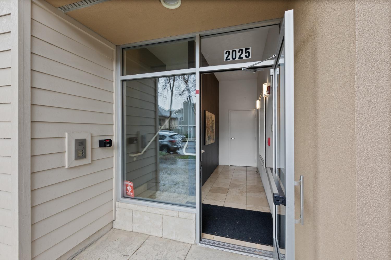 Sacramento, California, 95811, United States, 2 Bedrooms Bedrooms, ,2 BathroomsBathrooms,Residential,For Sale,1942106