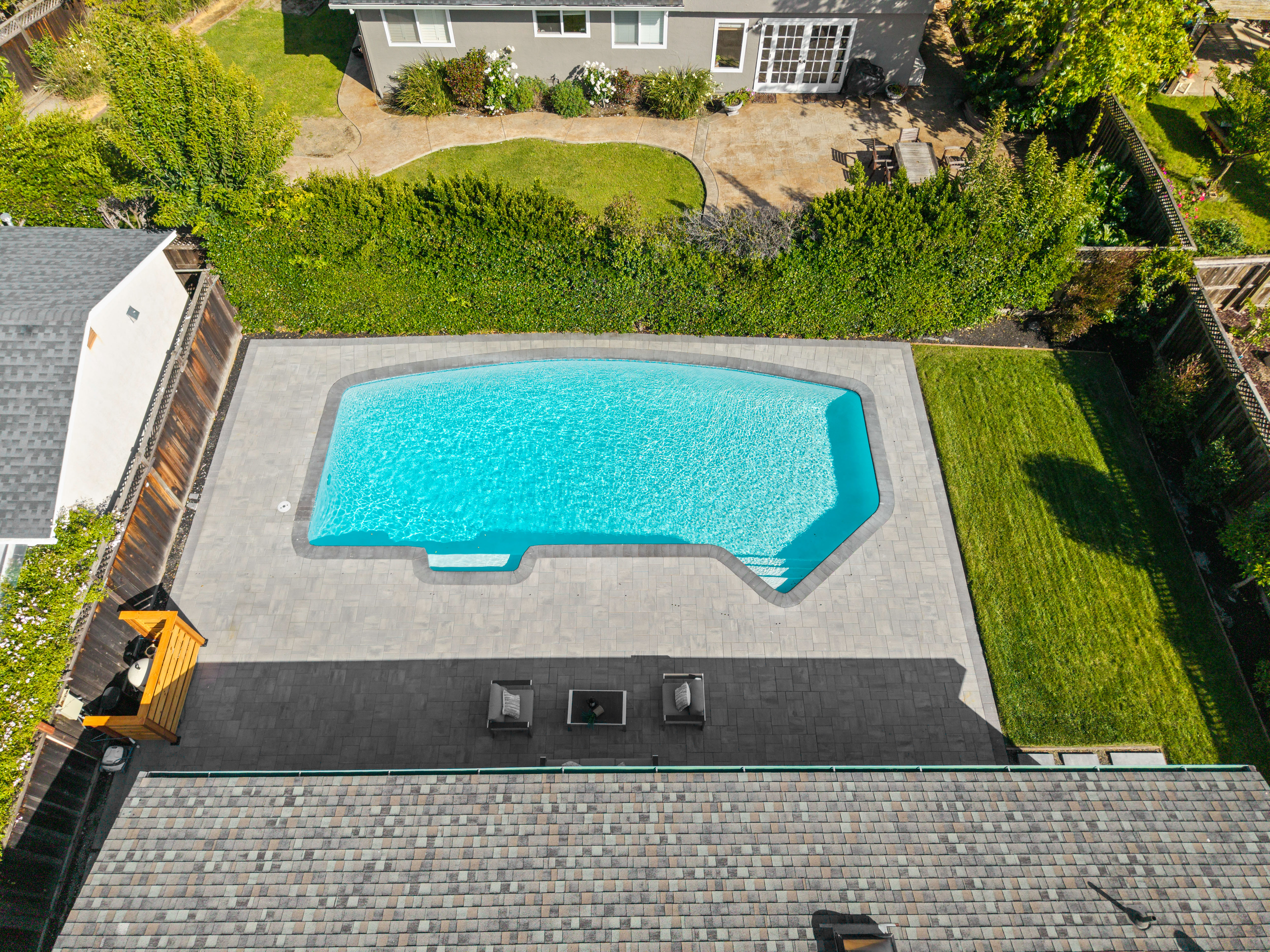 Exceptional Designer Remodel with Resort-Inspired Backyard Retreat - 物件實景