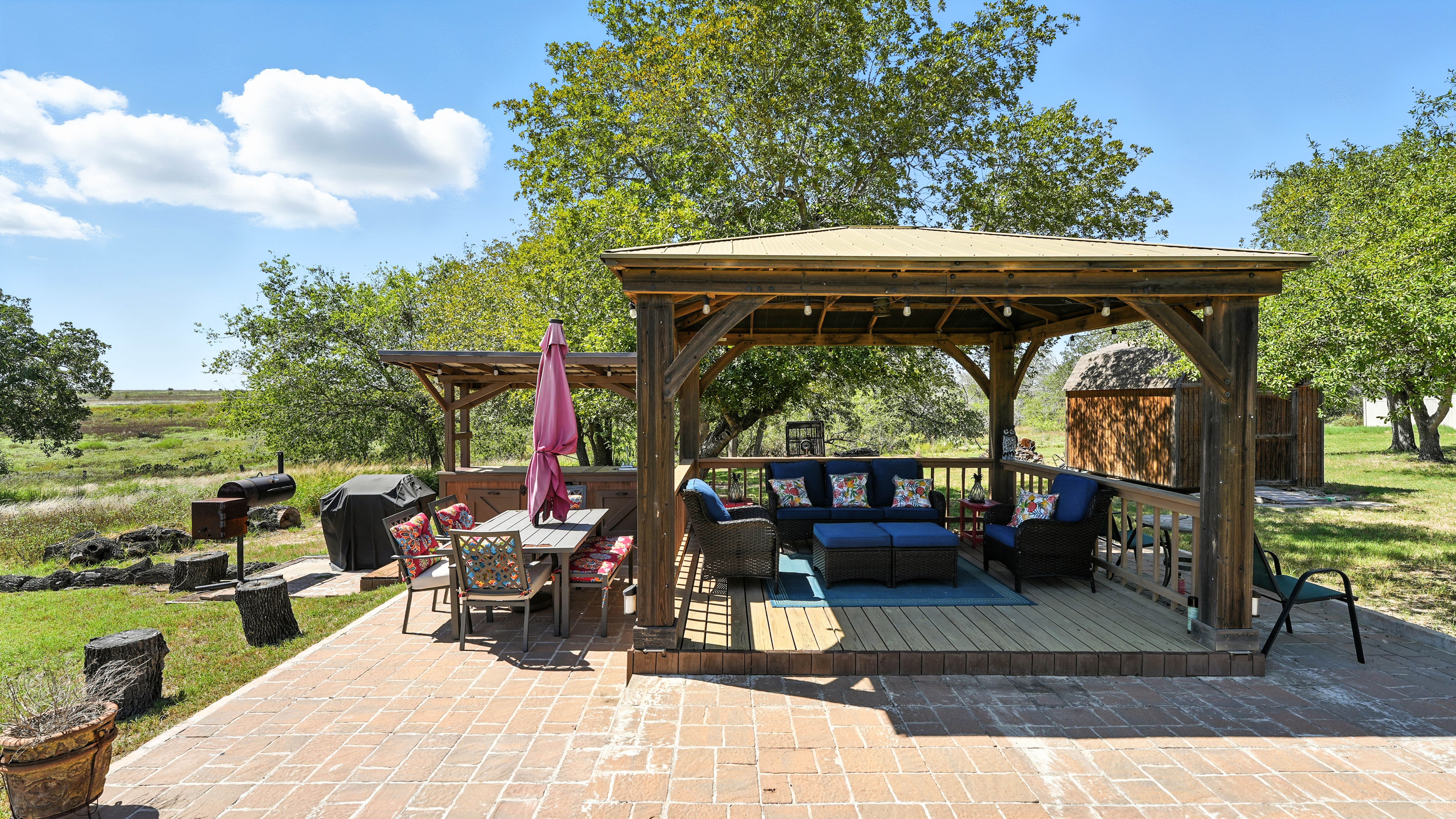 Floresville, Texas, 78114, United States, 3 Bedrooms Bedrooms, ,2 BathroomsBathrooms,Residential,For Sale,1978847