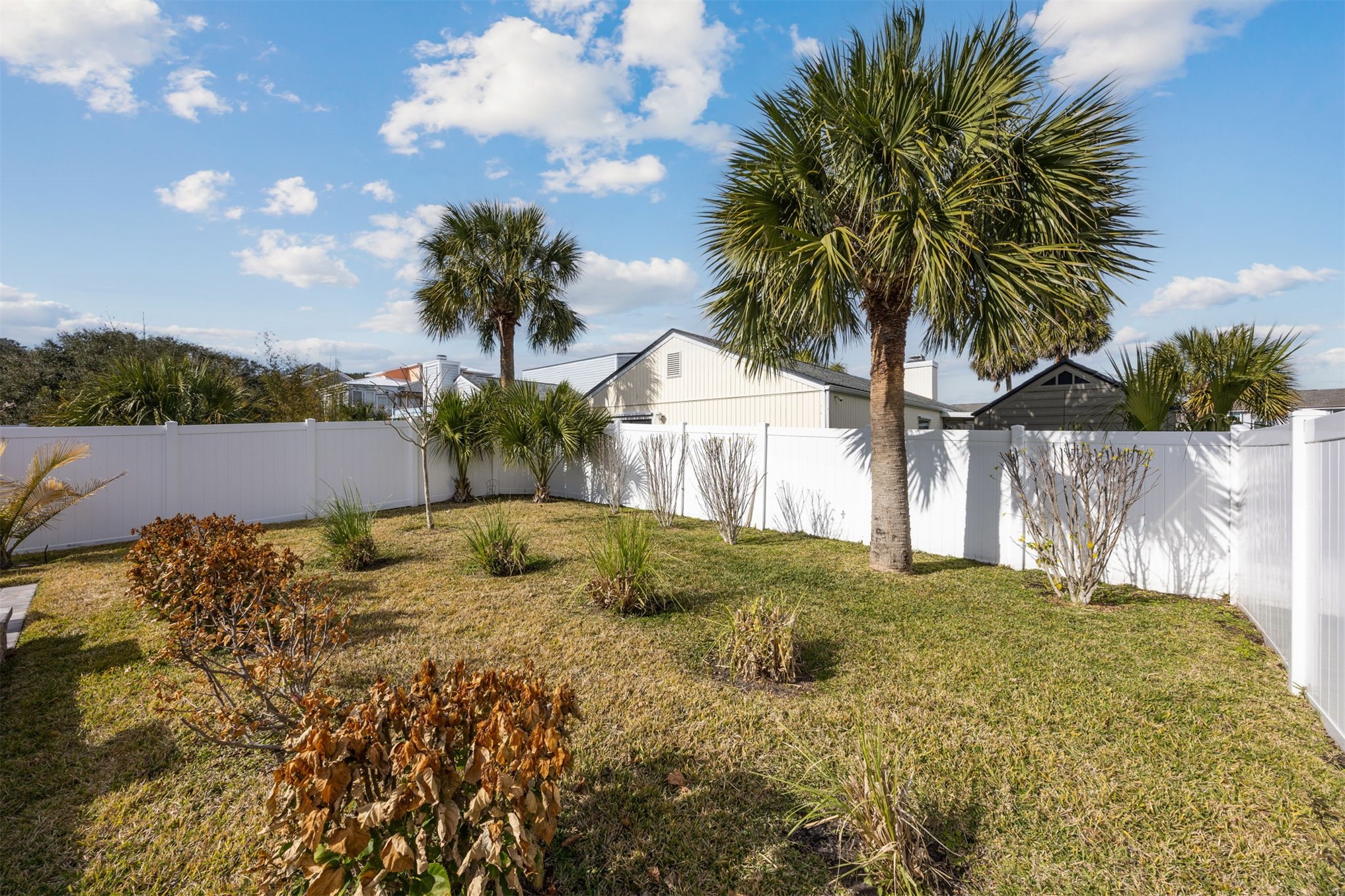 Fernandina Beach, Florida, 32034, United States, 4 Bedrooms Bedrooms, ,3 BathroomsBathrooms,Residential,For Sale,2013975