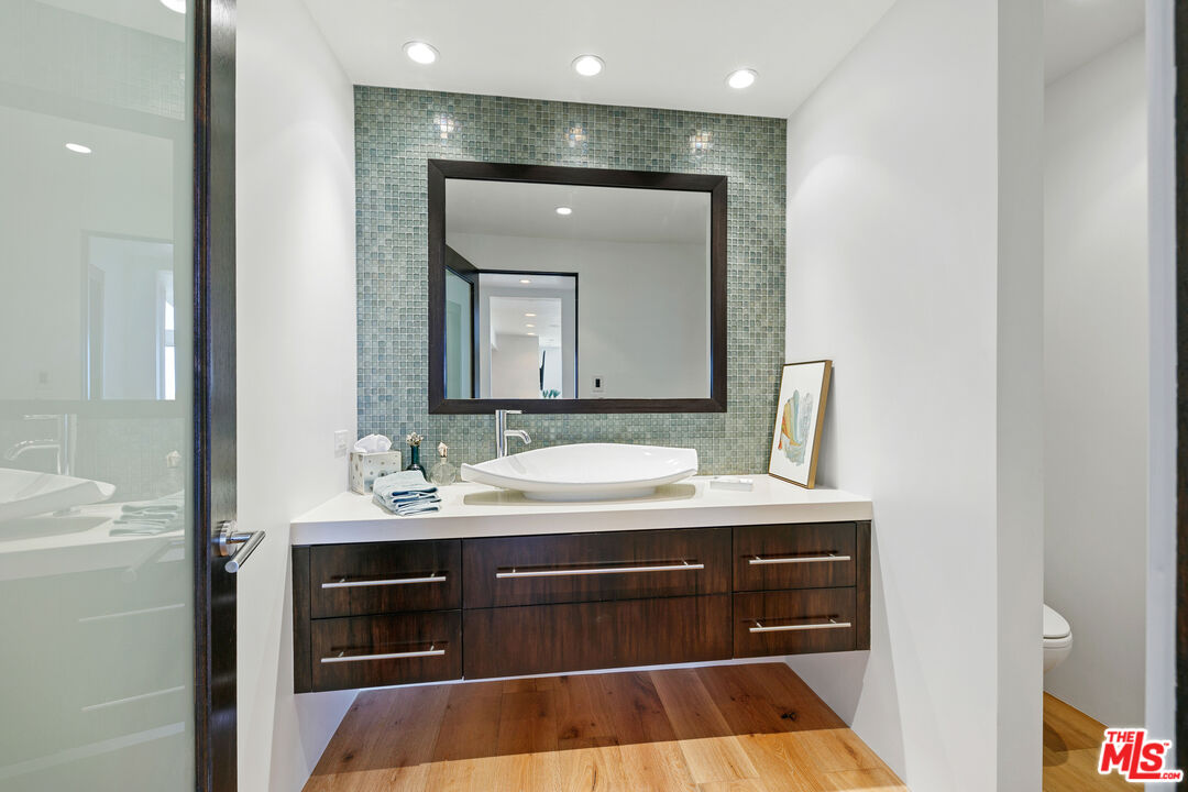 Malibu, California, 90265, United States, 3 Bedrooms Bedrooms, ,4 BathroomsBathrooms,Residential,For Sale,1807694