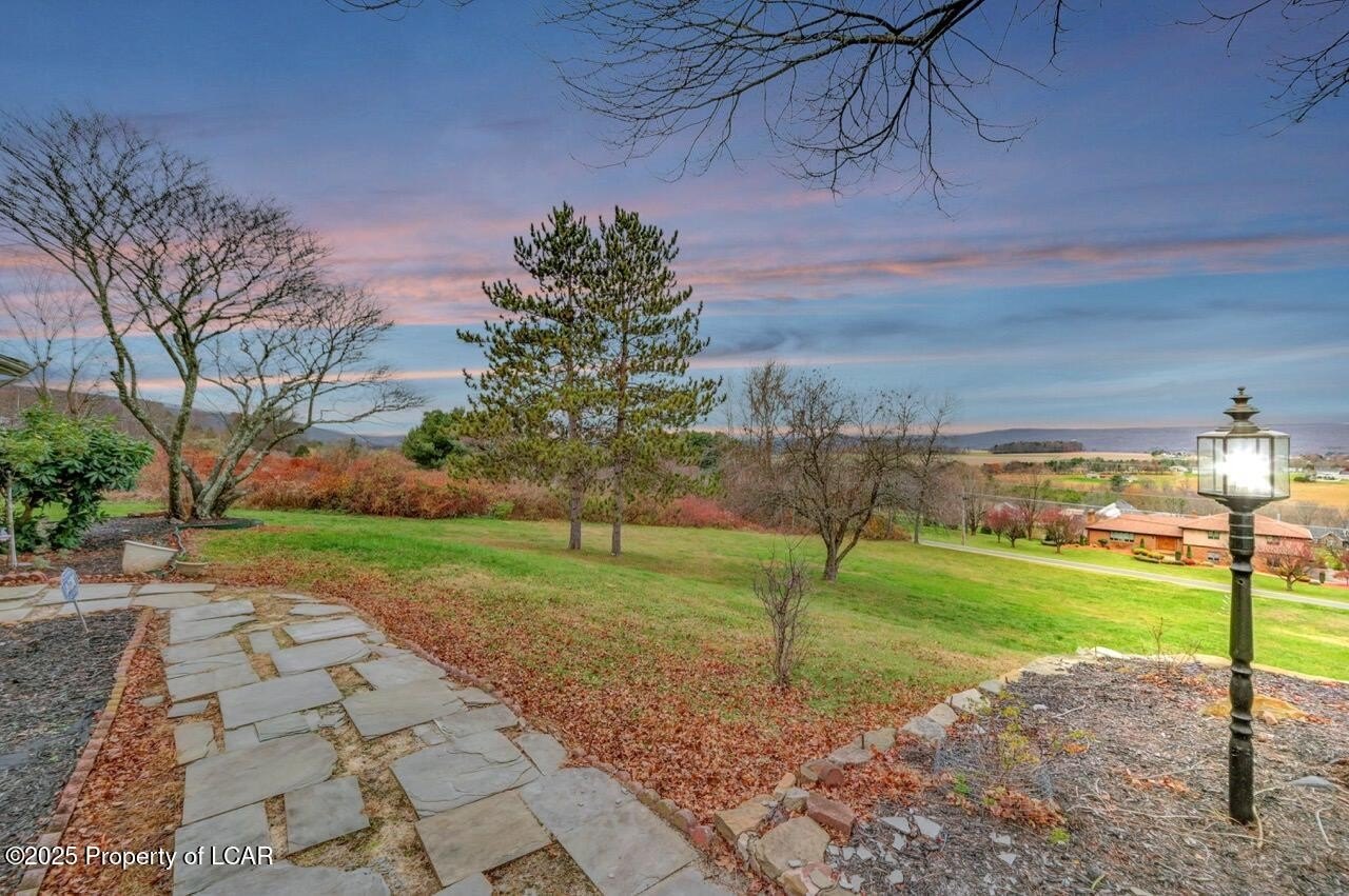 Sugarloaf, Pennsylvania, 18249, United States, 4 Bedrooms Bedrooms, ,3 BathroomsBathrooms,Residential,For Sale,1996756