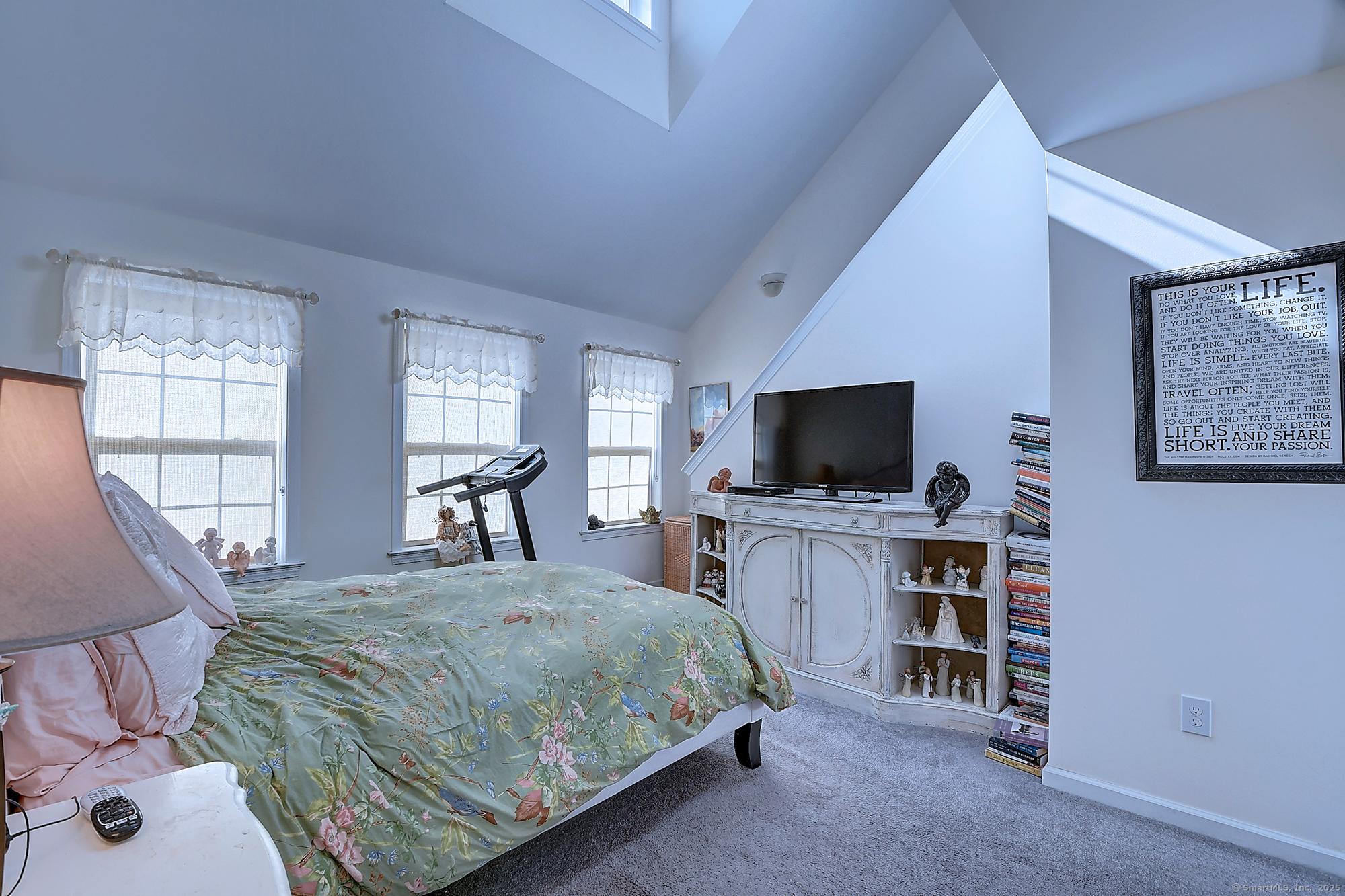 South Windsor, Connecticut, 06074, United States, 4 Bedrooms Bedrooms, ,3 BathroomsBathrooms,Residential,For Sale,1988590