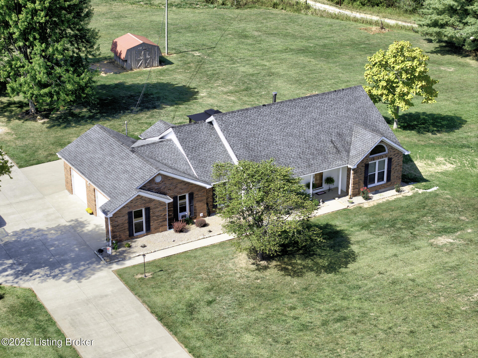 Bloomfield, Kentucky, 40008, United States, 3 Bedrooms Bedrooms, ,3 BathroomsBathrooms,Residential,For Sale,2000551