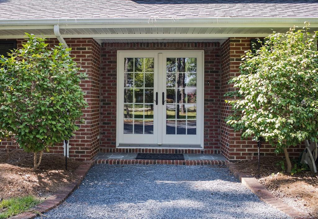 Whispering Pines, North Carolina, 28327, United States, 3 Bedrooms Bedrooms, ,4 BathroomsBathrooms,Residential,For Sale,1907421