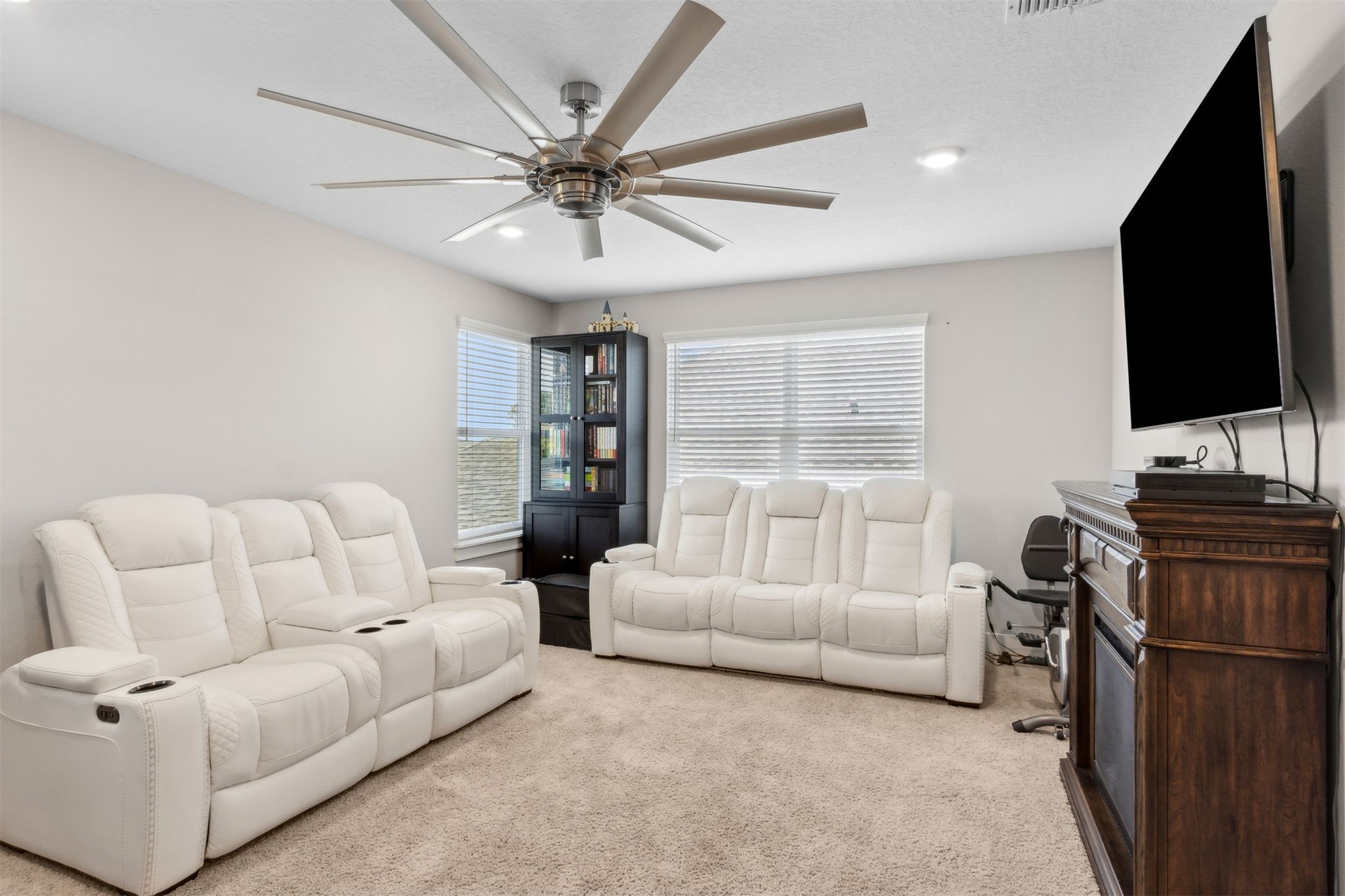 Fernandina Beach, Florida, 32034, United States, 4 Bedrooms Bedrooms, ,3 BathroomsBathrooms,Residential,For Sale,2033500