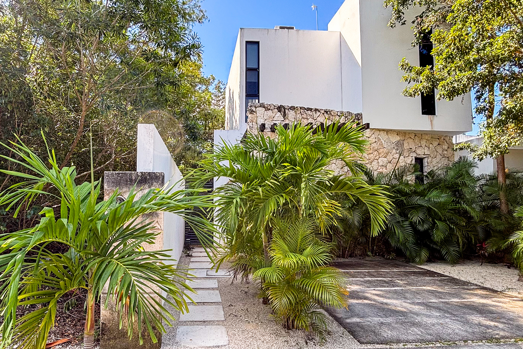  Villa Altaire Gated Community - 物件實景