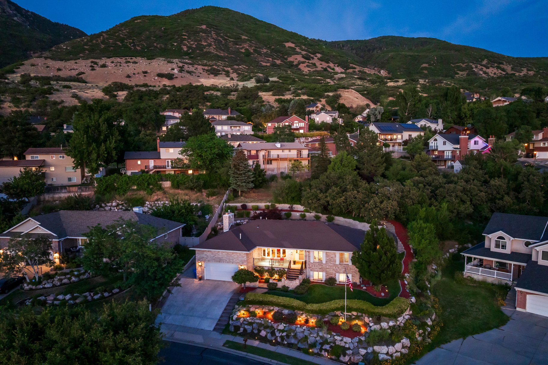  Farmington Rambler on Private Half-Acre with Incredible Views - 物件實景