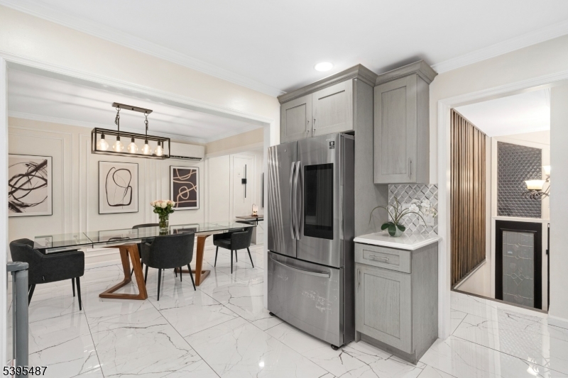 Wayne Twp., New Jersey, 07470, United States, 5 Bedrooms Bedrooms, ,2 BathroomsBathrooms,Residential,For Sale,1988198