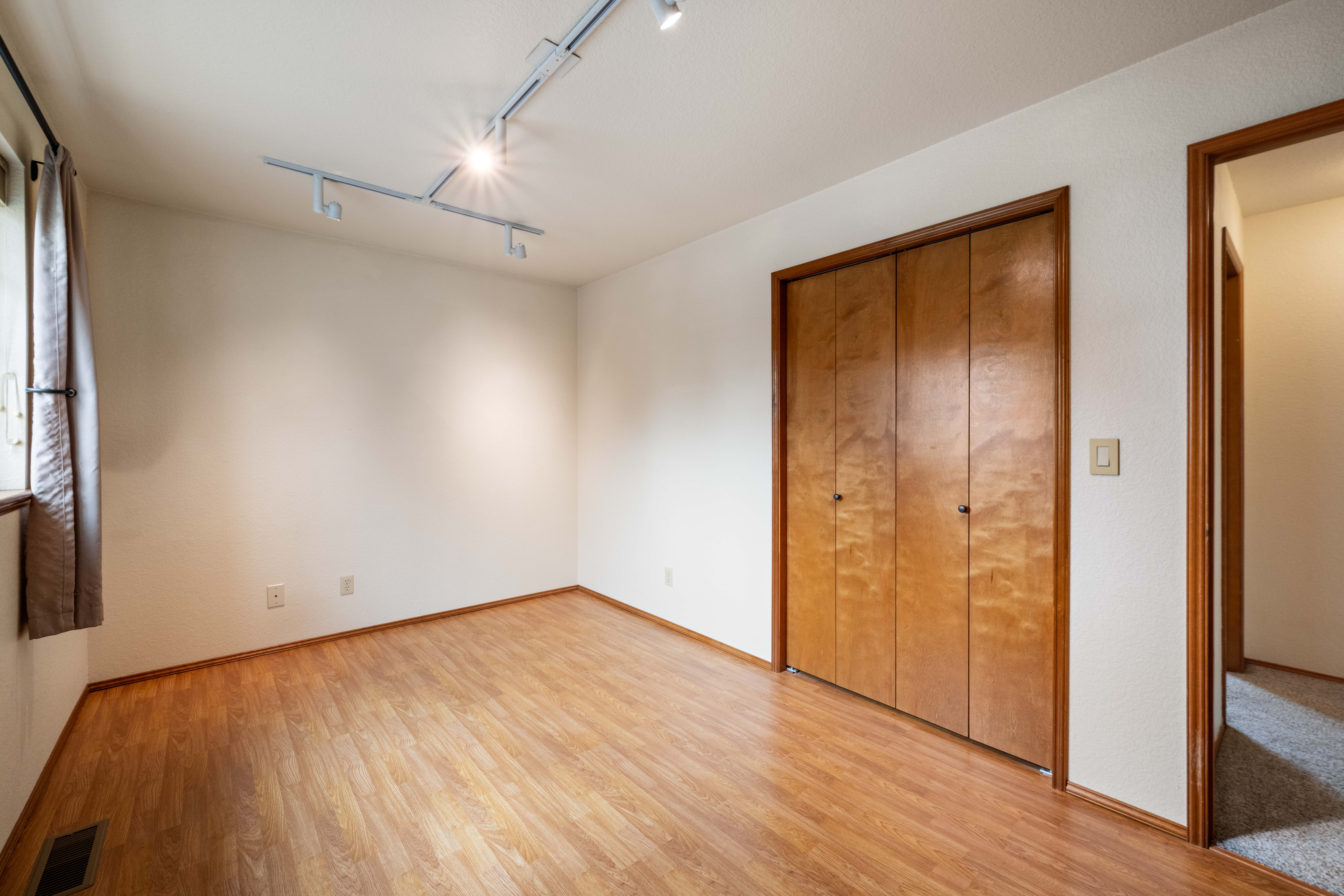  This Property Offers Flexibility for a Variety of Lifestyles - 物件實景