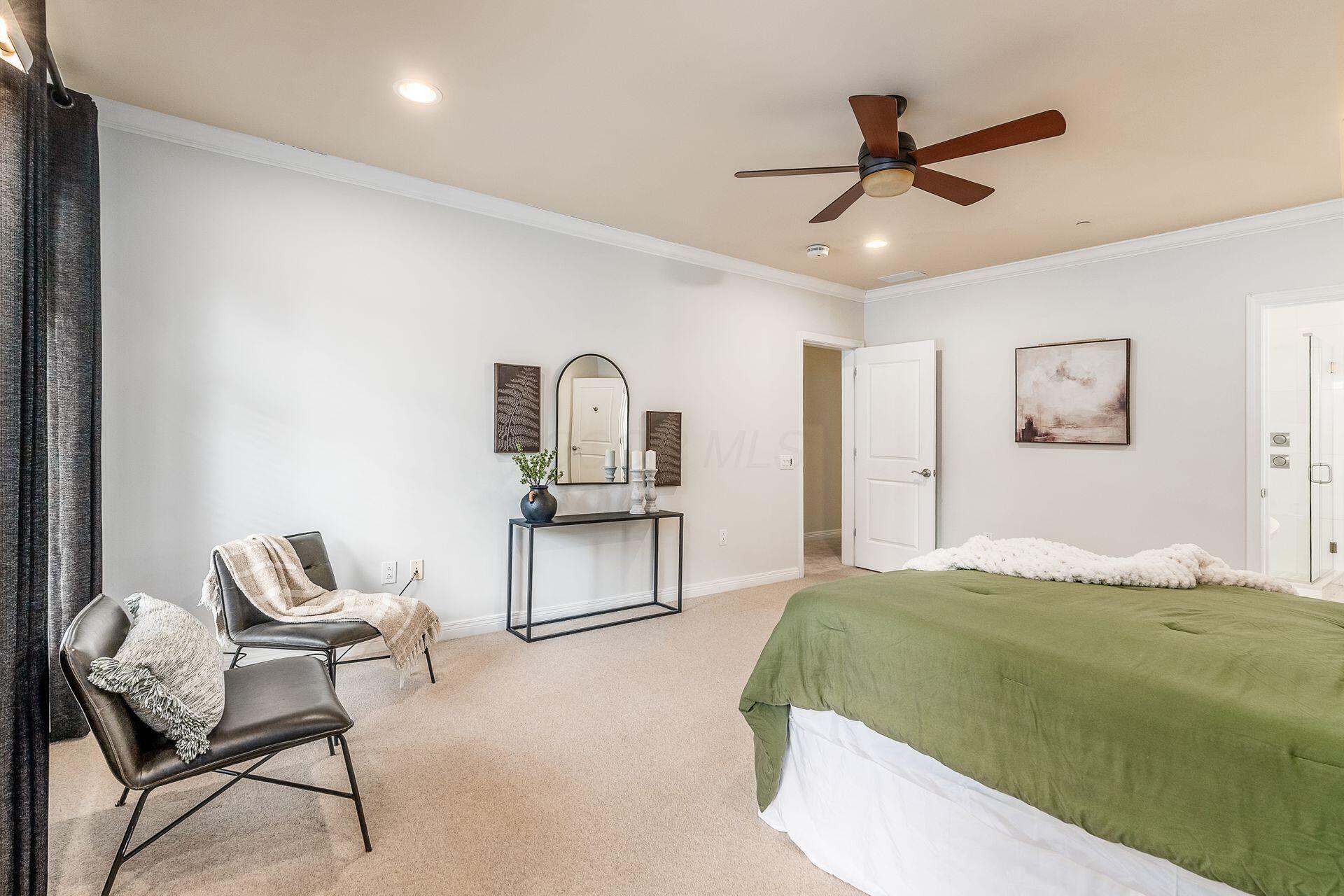 Columbus, Ohio, 43215, United States, 2 Bedrooms Bedrooms, ,3 BathroomsBathrooms,Residential,For Sale,1903521