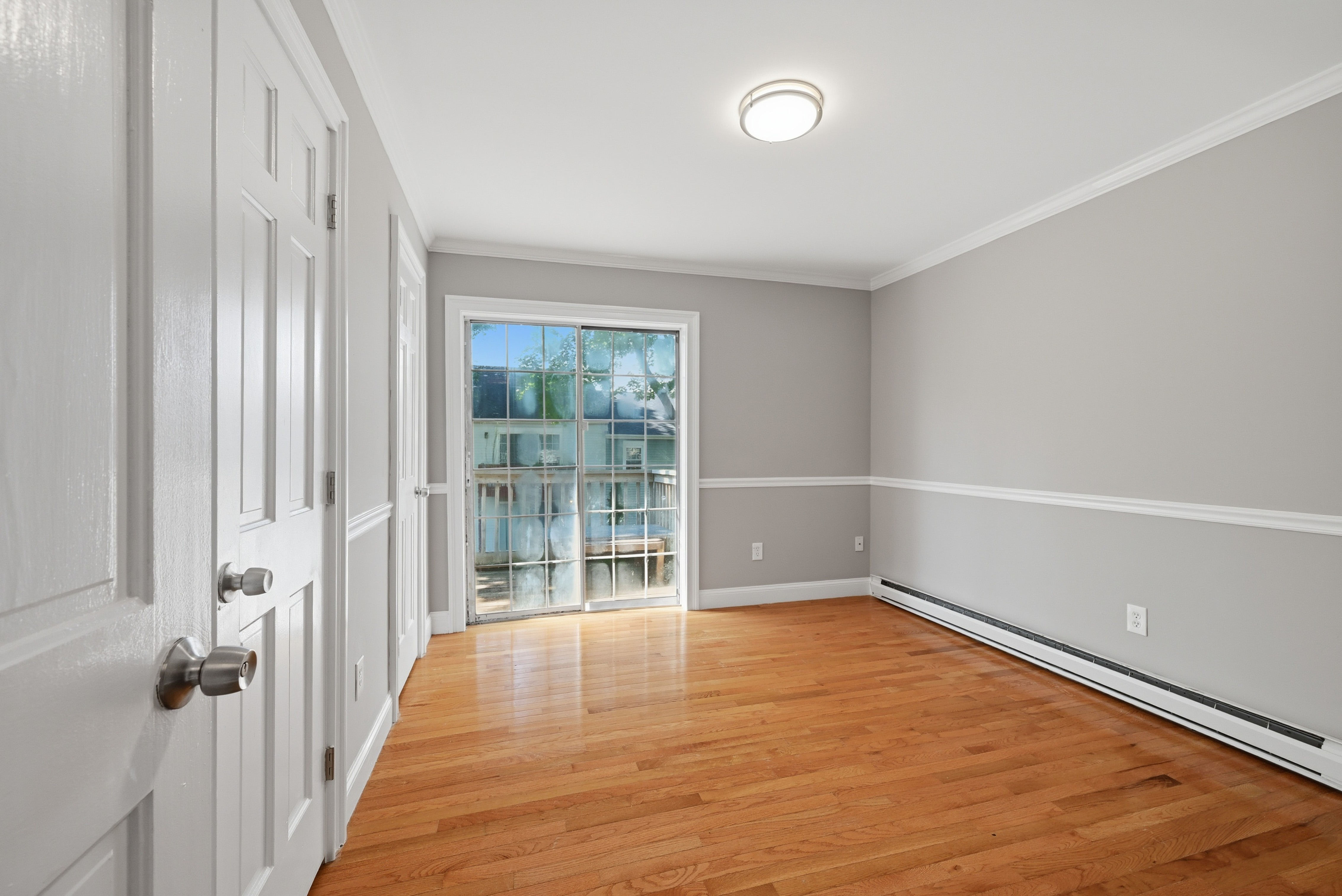  Wonderfully Charming End-Unit Townhouse - 物件實景