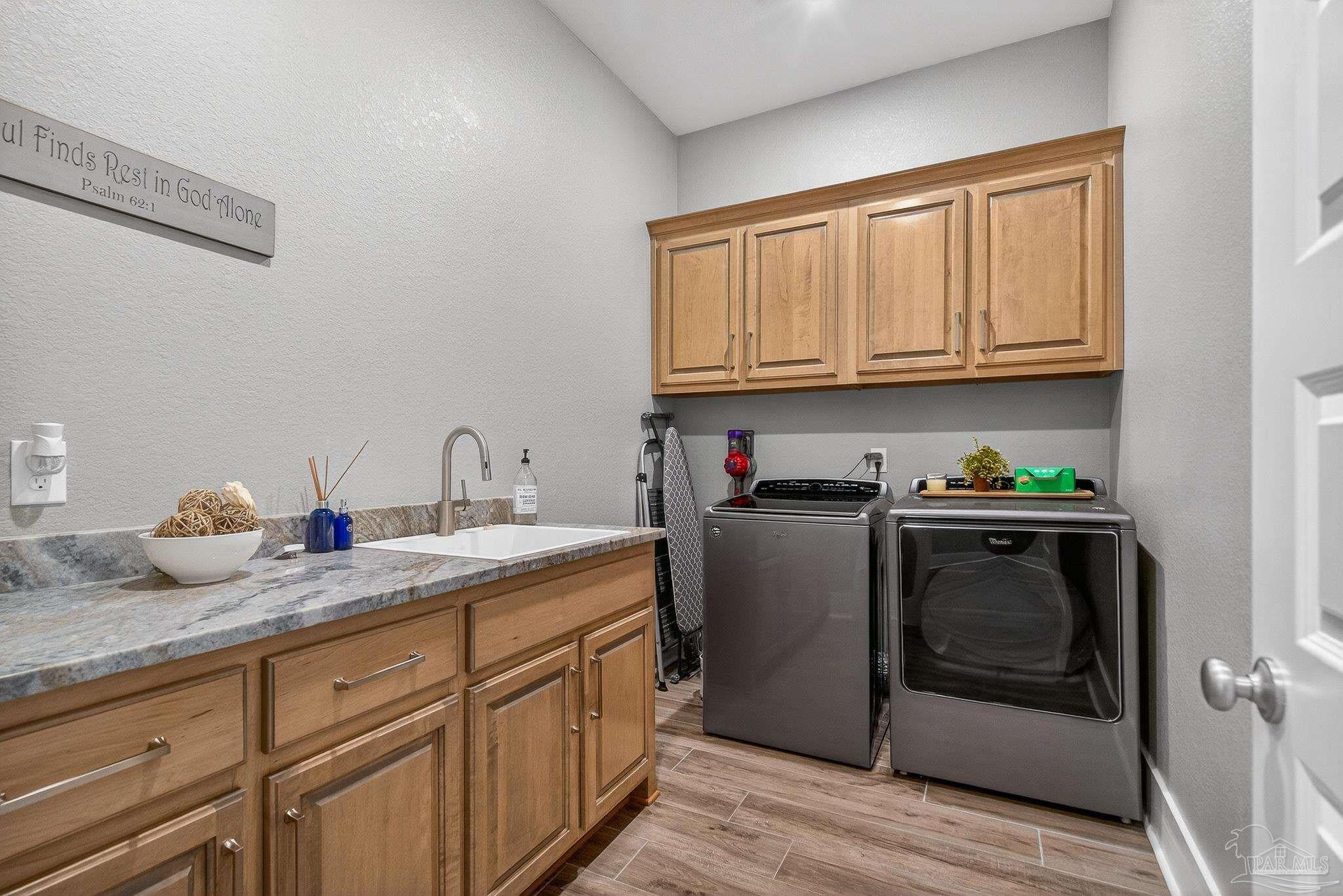 Cantonment, Florida, 32533, United States, 4 Bedrooms Bedrooms, ,4 BathroomsBathrooms,Residential,For Sale,2015044