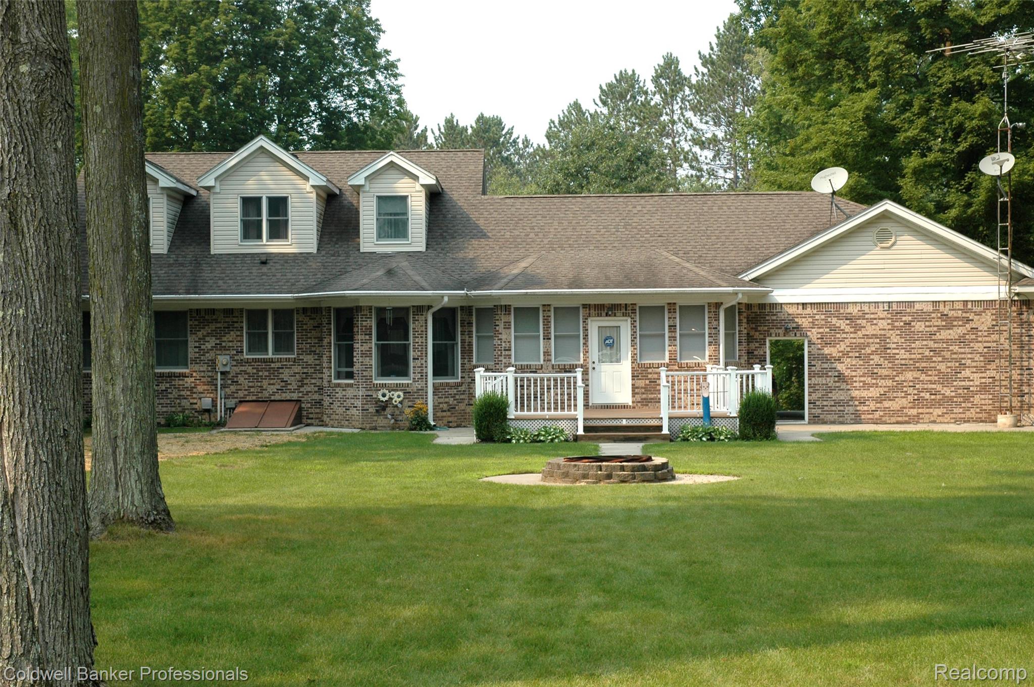 Alger, Michigan, 48610, United States, 3 Bedrooms Bedrooms, ,3 BathroomsBathrooms,Residential,For Sale,1907543