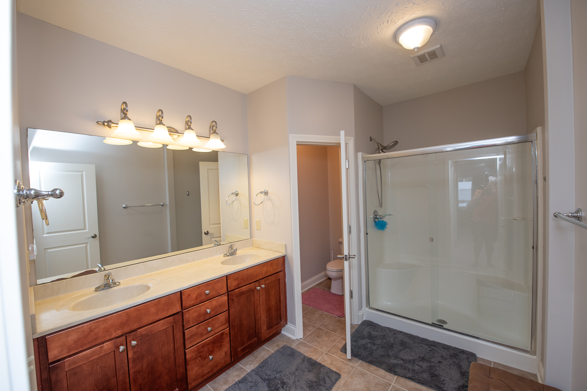  Spacious 2 Bedroom Condo Located in Downtown Lafayette - 物件實景