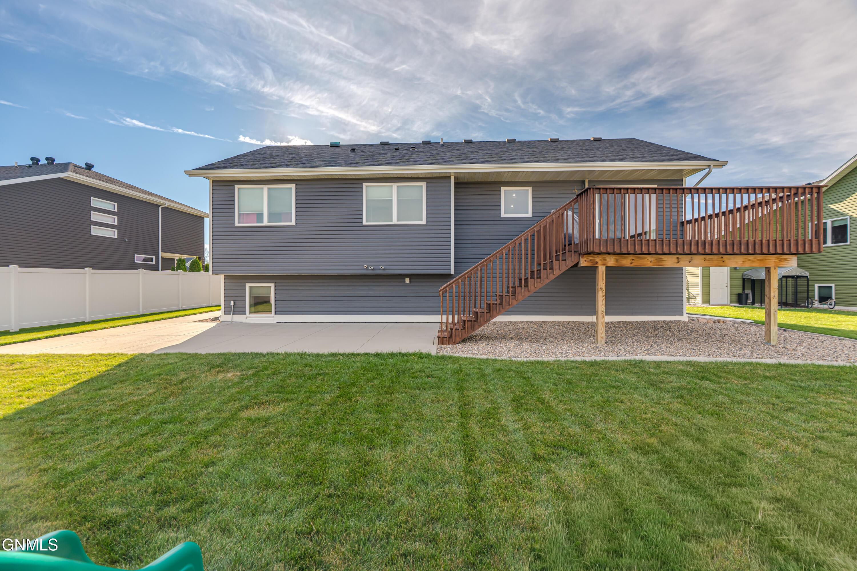 Bismarck, North Dakota, 58504, United States, 5 Bedrooms Bedrooms, ,2 BathroomsBathrooms,Residential,For Sale,1986096