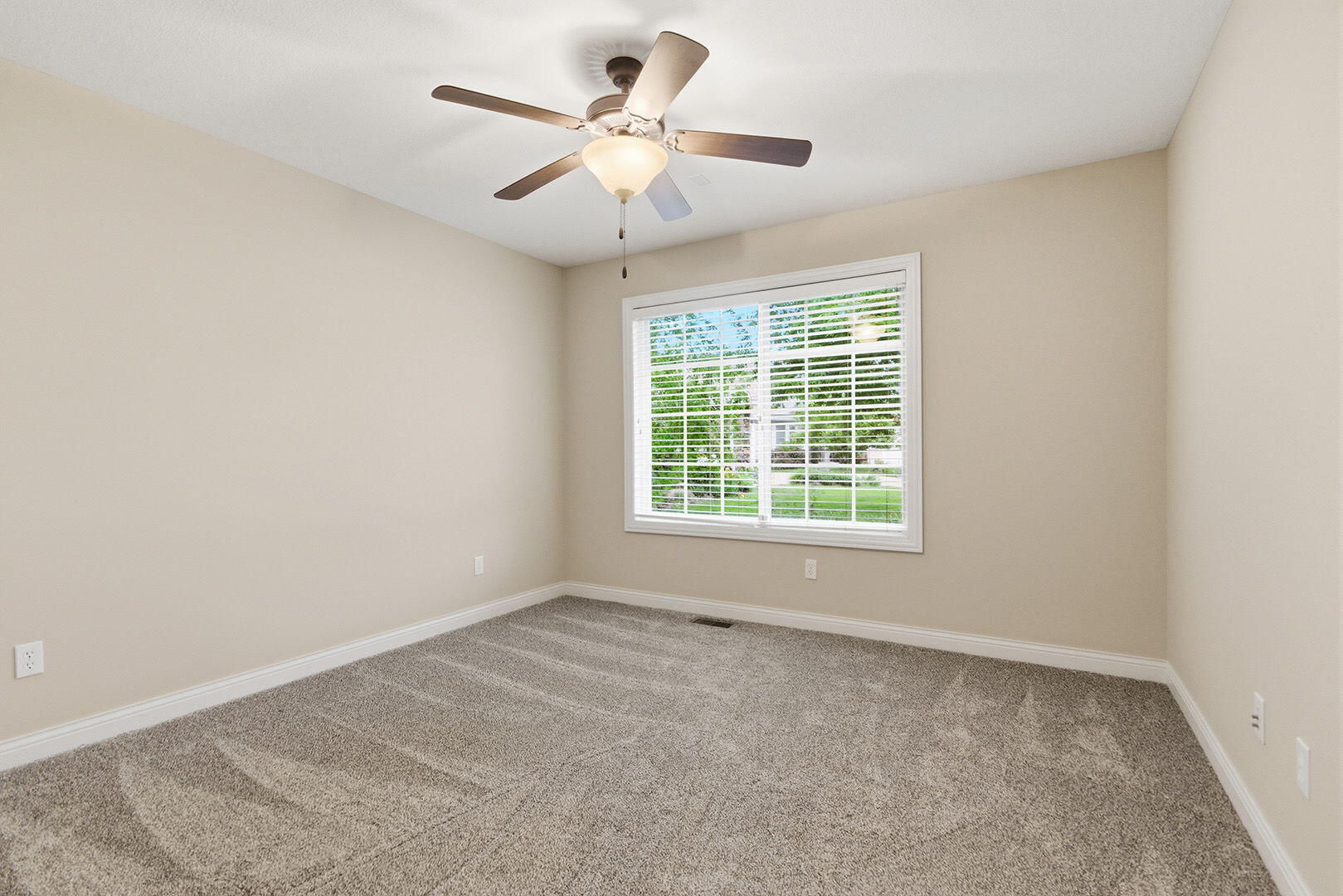 COLUMBIA, Missouri, 65203, United States, 5 Bedrooms Bedrooms, ,3 BathroomsBathrooms,Residential,For Sale,2023724