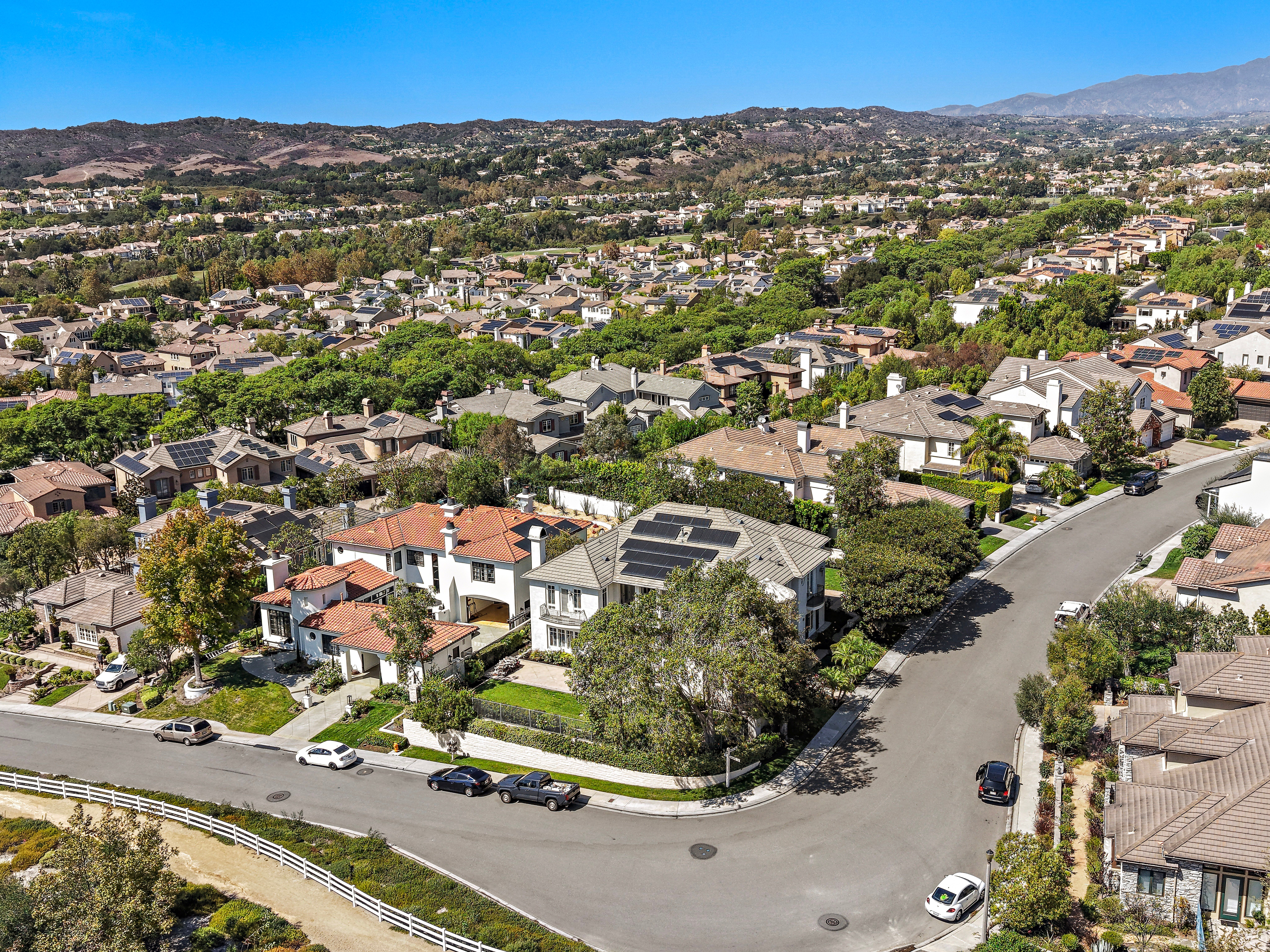  19 Rosana Way, Coto de Caza, CA 92679 - 物件實景