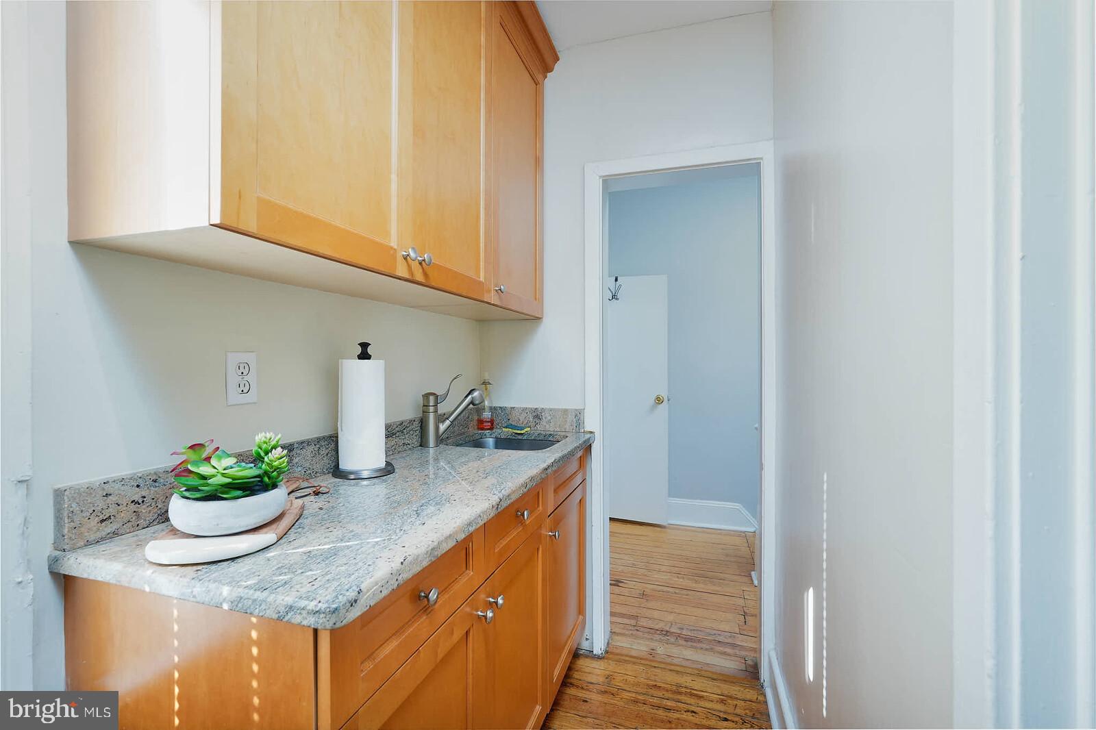 Annapolis, Maryland, 21401, United States, 4 Bedrooms Bedrooms, ,3 BathroomsBathrooms,Residential,For Sale,2002479