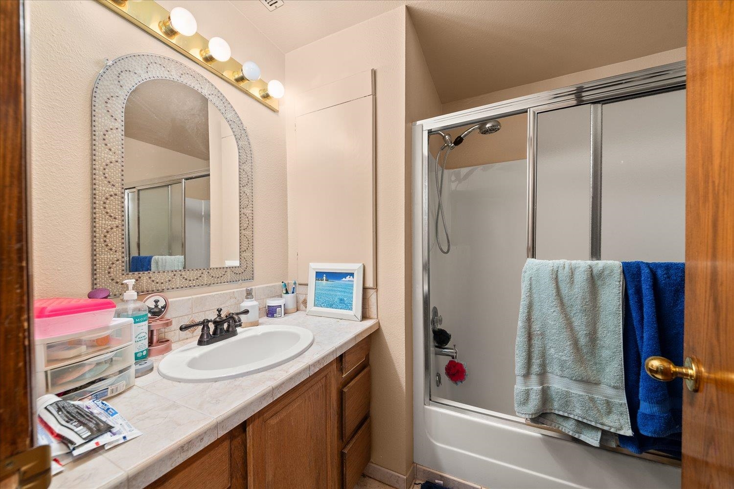 Spokane, Washington, 99208, United States, 5 Bedrooms Bedrooms, ,4 BathroomsBathrooms,Residential,For Sale,1979653