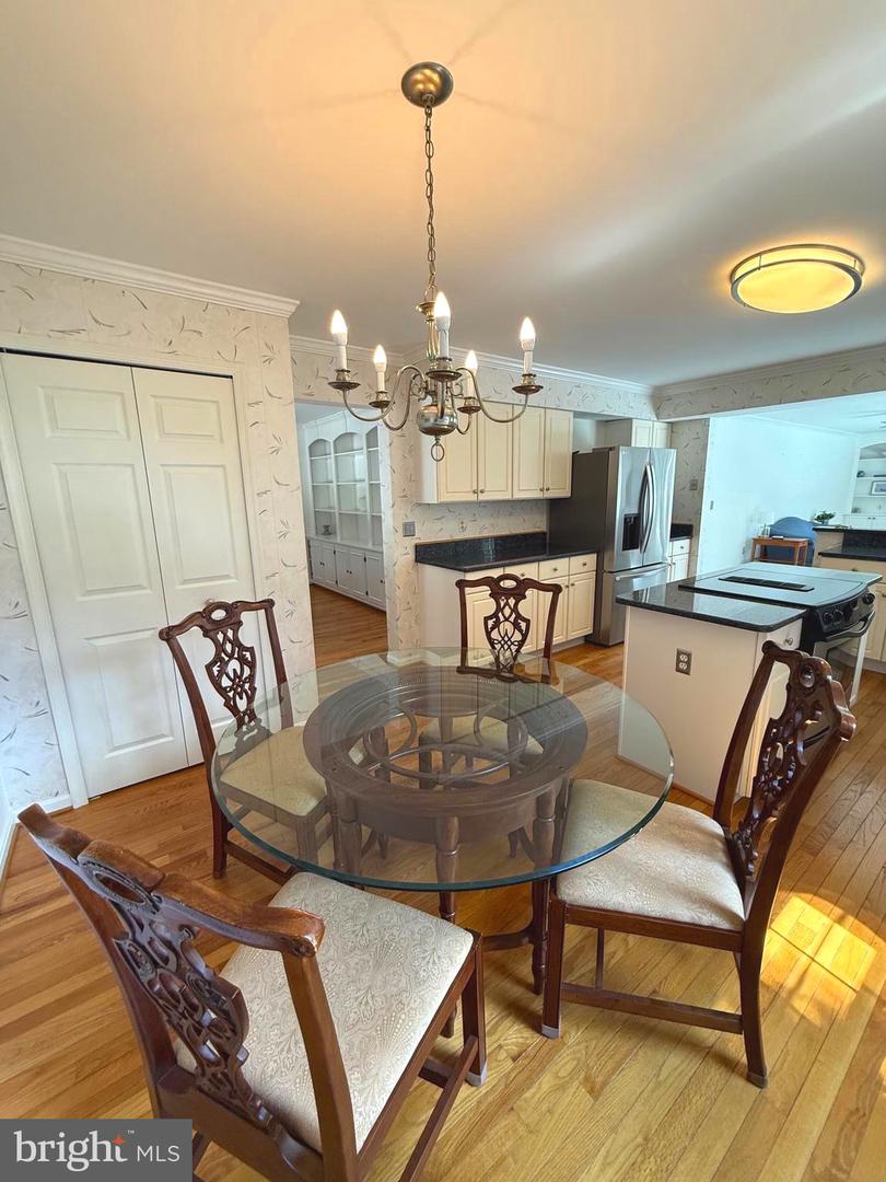 Annapolis, Maryland, 21403, United States, 4 Bedrooms Bedrooms, ,3 BathroomsBathrooms,Residential,For Sale,1925191