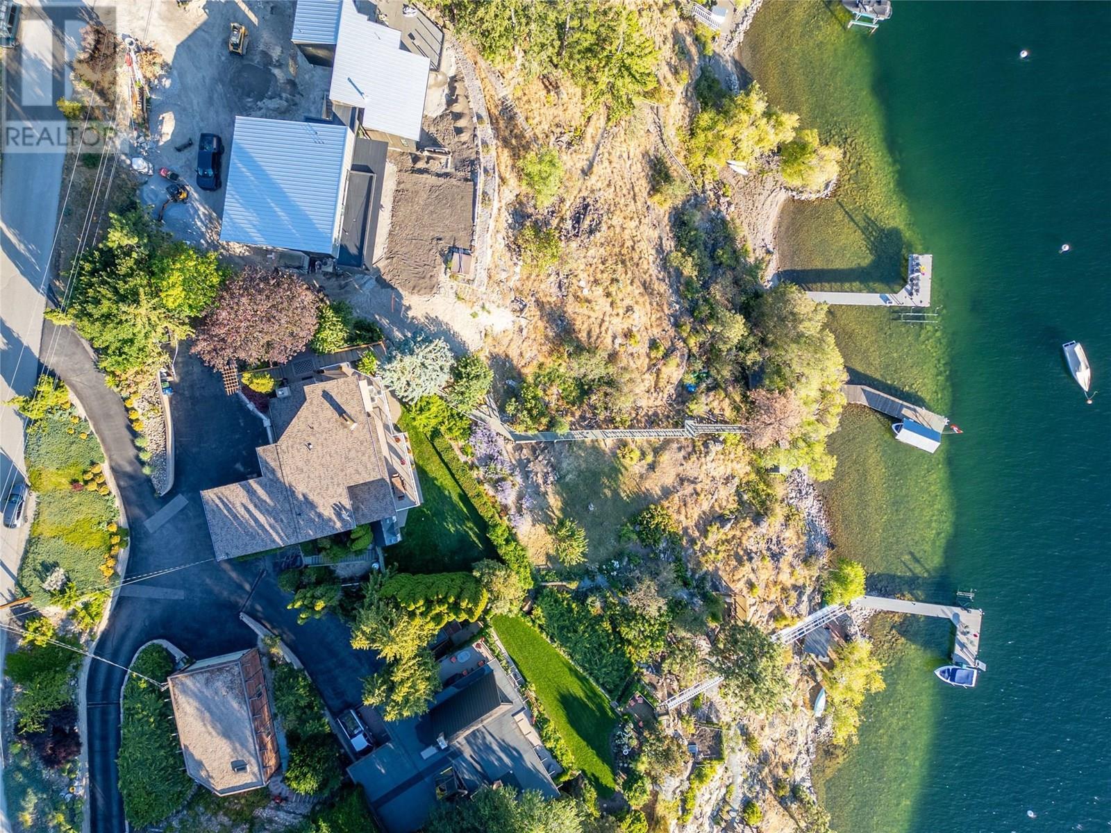 KELOWNA, British Columbia, V1V 2C3, CA, 5 Bedrooms Bedrooms, ,2 BathroomsBathrooms,Residential,For Sale,1911113