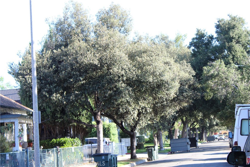 Pasadena, California, 91101, United States, 2 Bedrooms Bedrooms, ,2 BathroomsBathrooms,Residential,For Sale,1944784