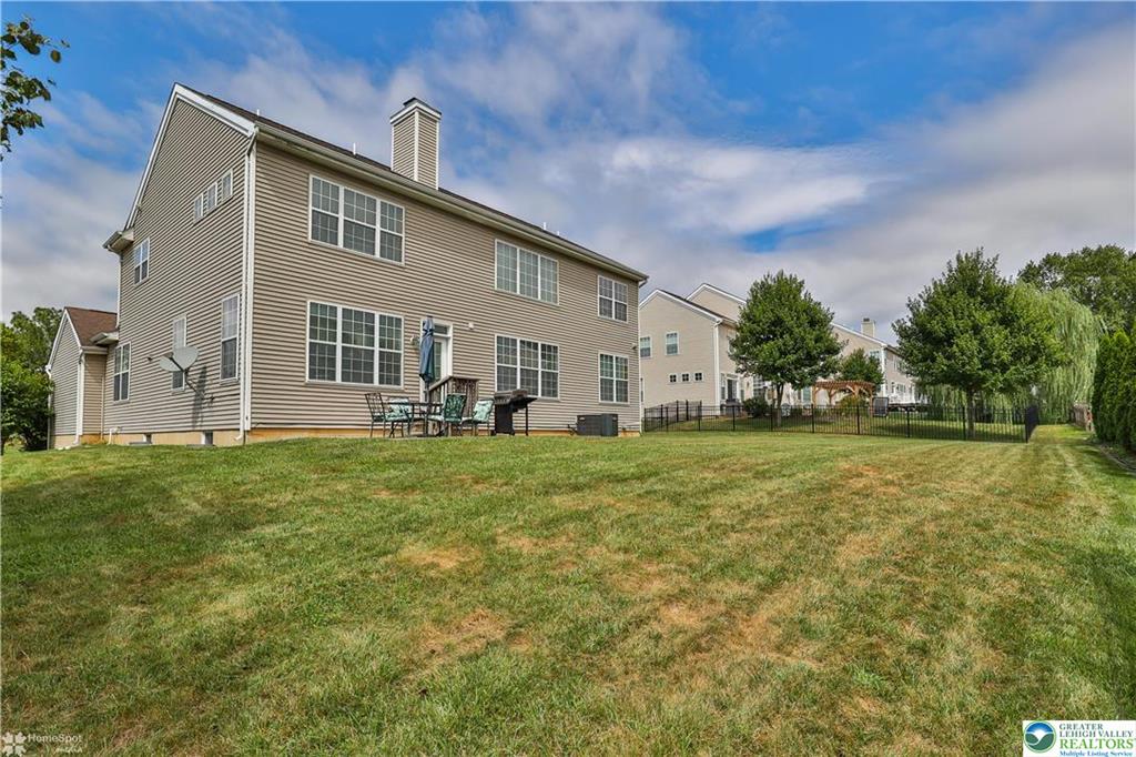 Easton, Pennsylvania, 18040, United States, 4 Bedrooms Bedrooms, ,3 BathroomsBathrooms,Residential,For Sale,1984149