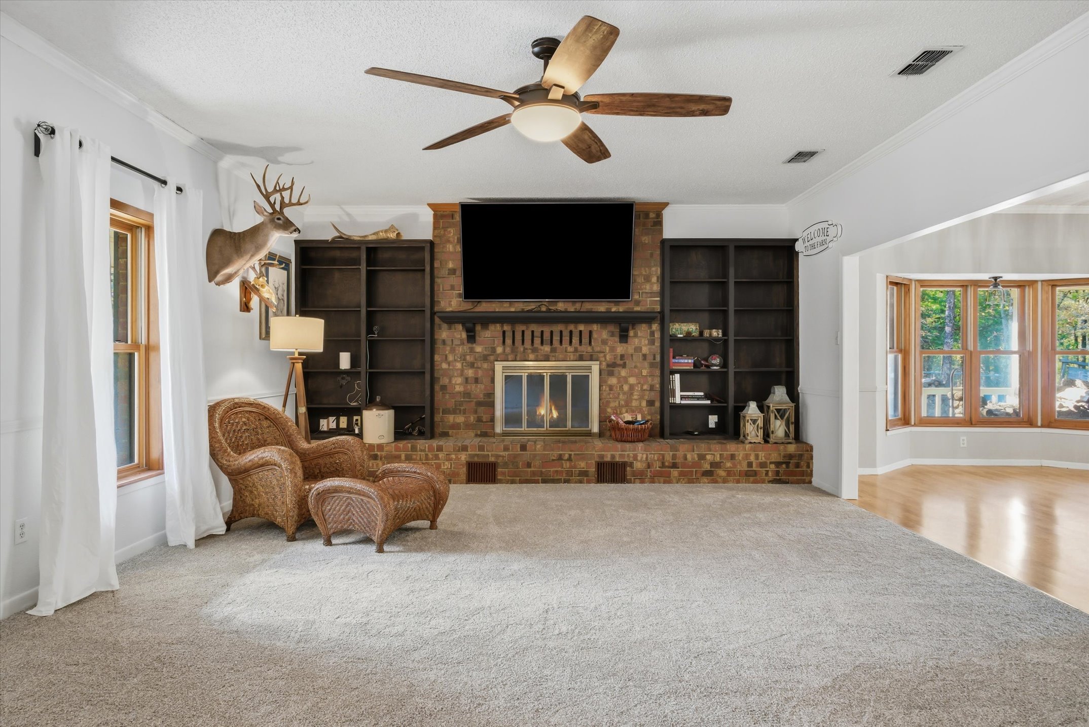 Wills Point, Texas, 75169, United States, 4 Bedrooms Bedrooms, ,4 BathroomsBathrooms,Residential,For Sale,1996475