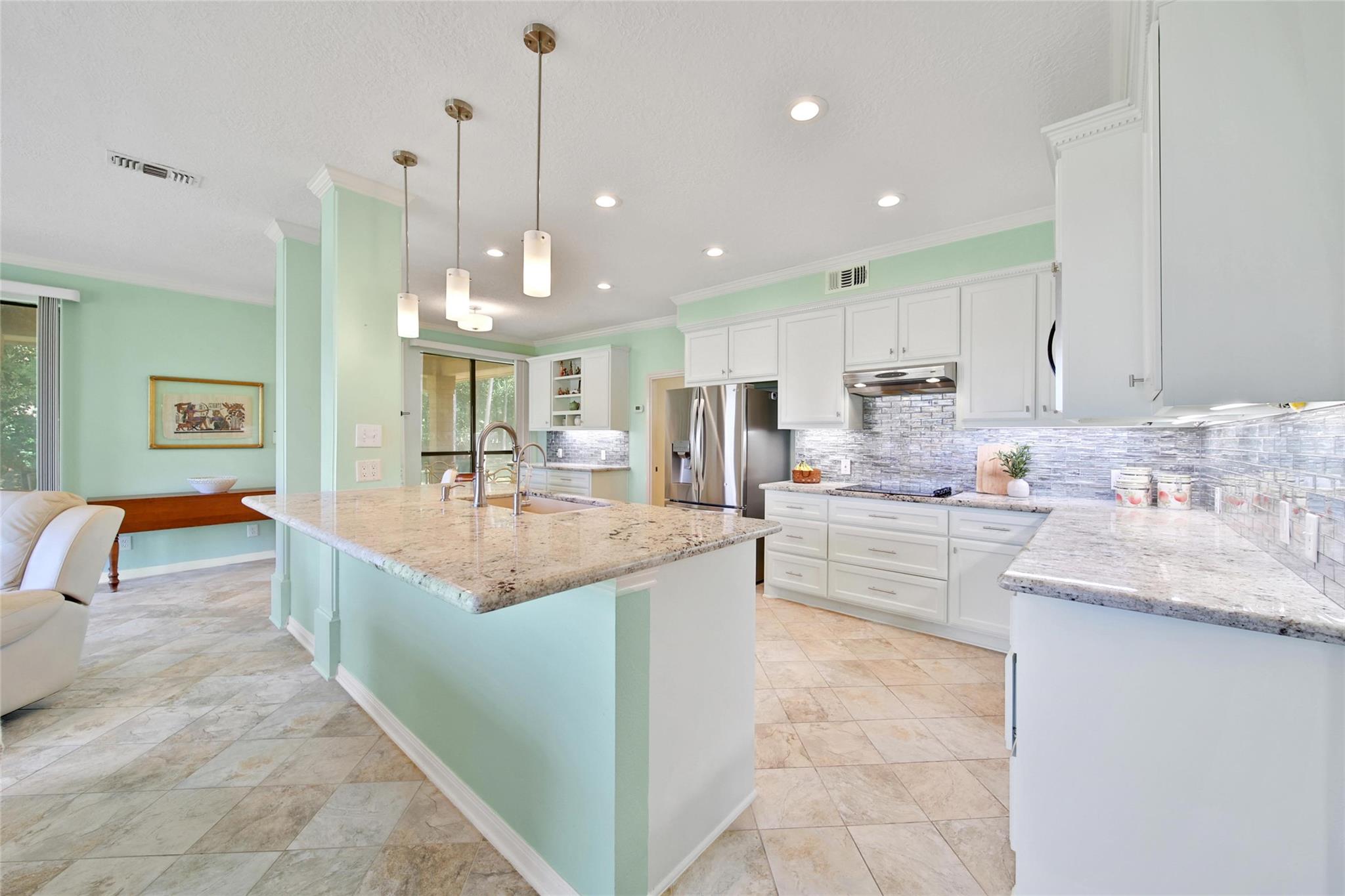 Conroe, Texas, 77356, United States, 3 Bedrooms Bedrooms, ,4 BathroomsBathrooms,Residential,For Sale,1974548