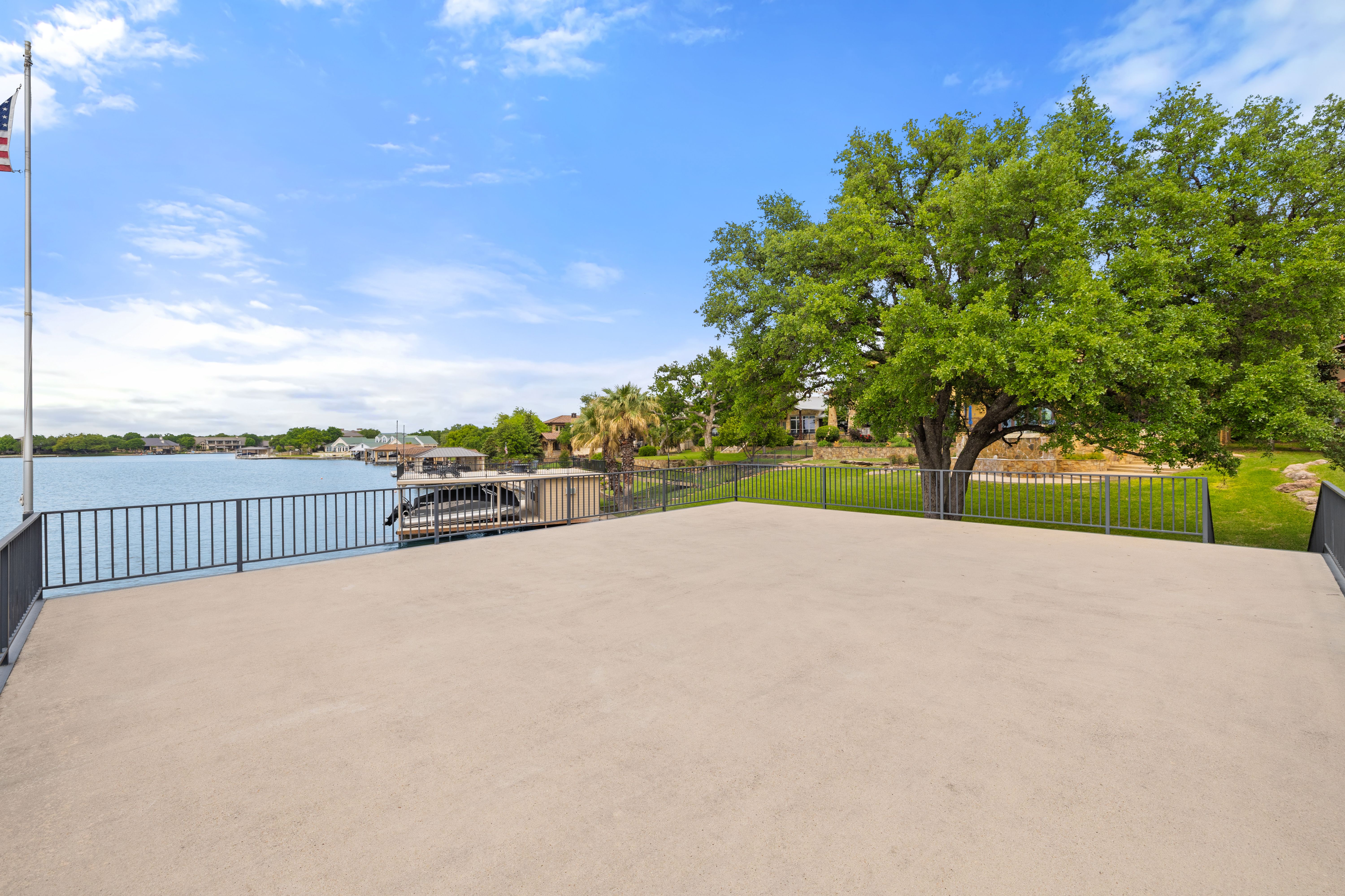 The Ultimate Lake LBJ Retreat - 物件實景