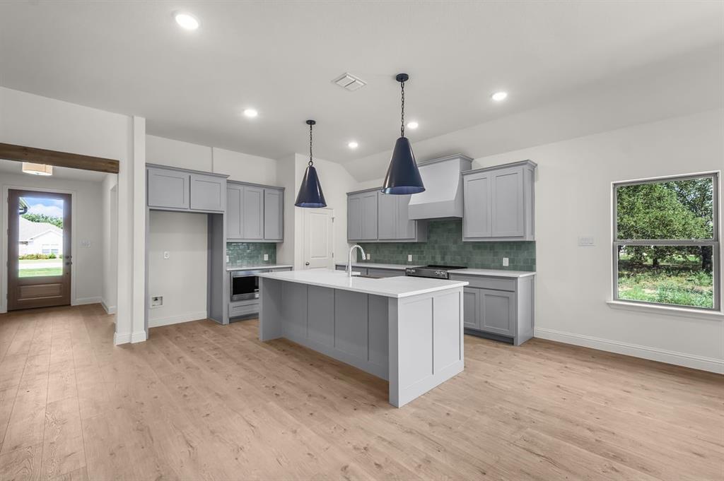 Brock, Texas, 76087, United States, 4 Bedrooms Bedrooms, ,3 BathroomsBathrooms,Residential,For Sale,1944964
