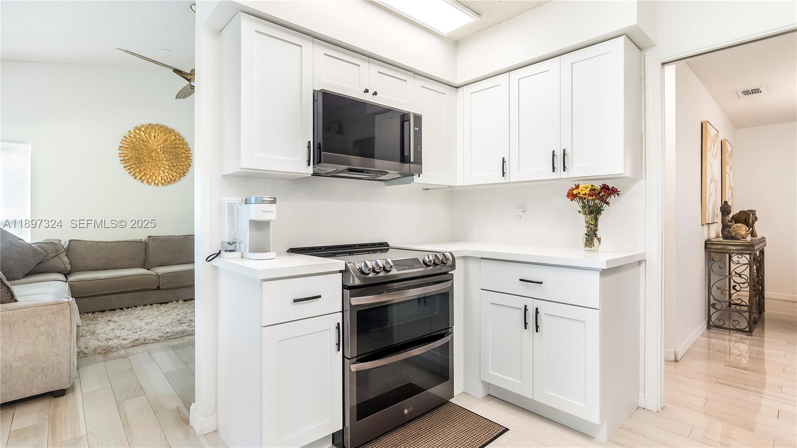 Coral Springs, Florida, 33065, United States, 3 Bedrooms Bedrooms, ,2 BathroomsBathrooms,Residential,For Sale,1993306